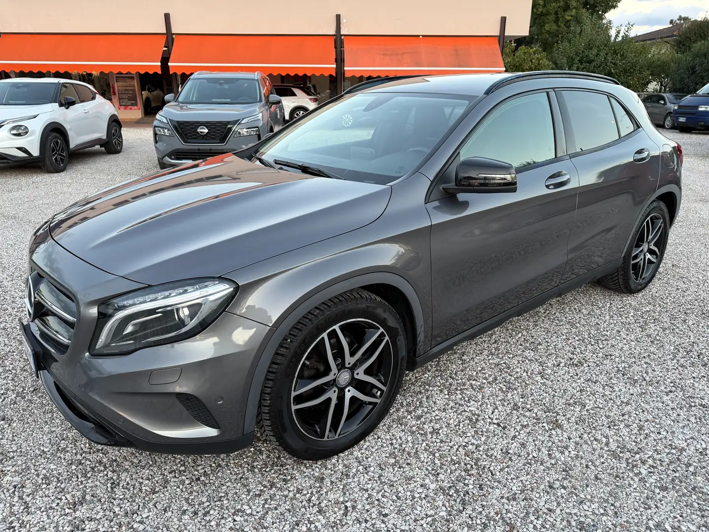 Mercedes-Benz GLA 200 GLA 200 Executive auto Grigio - 1