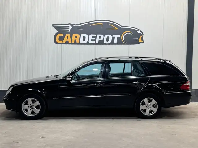 Mercedes-Benz E-Class view 8