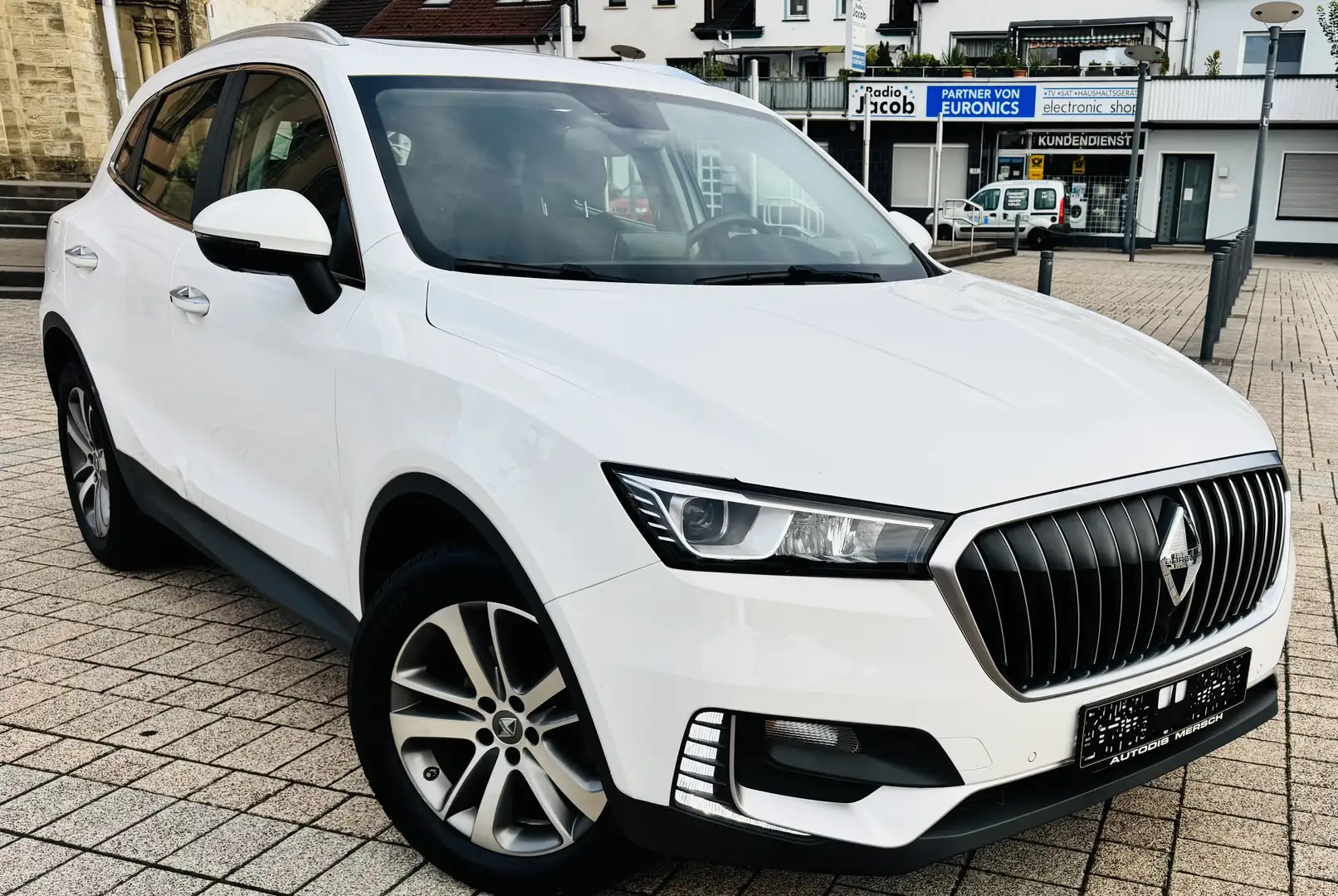 Borgward BX5 Limited Edition Weiß - 2