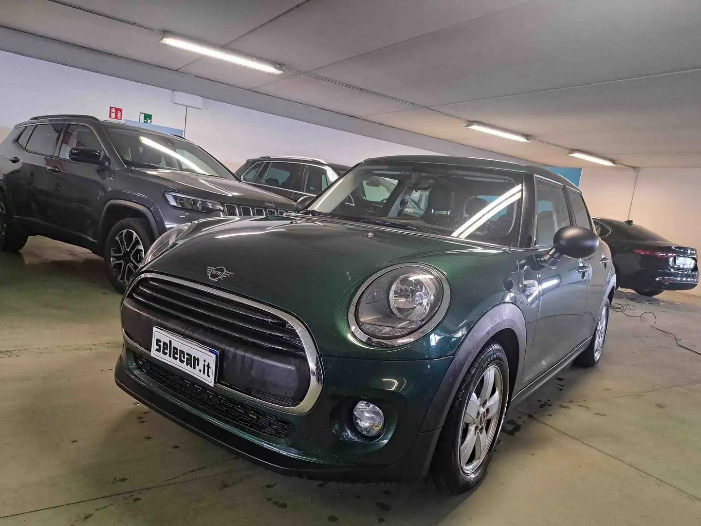 MINI One Mini 5p 1.5 One 102cv auto Groen - 1