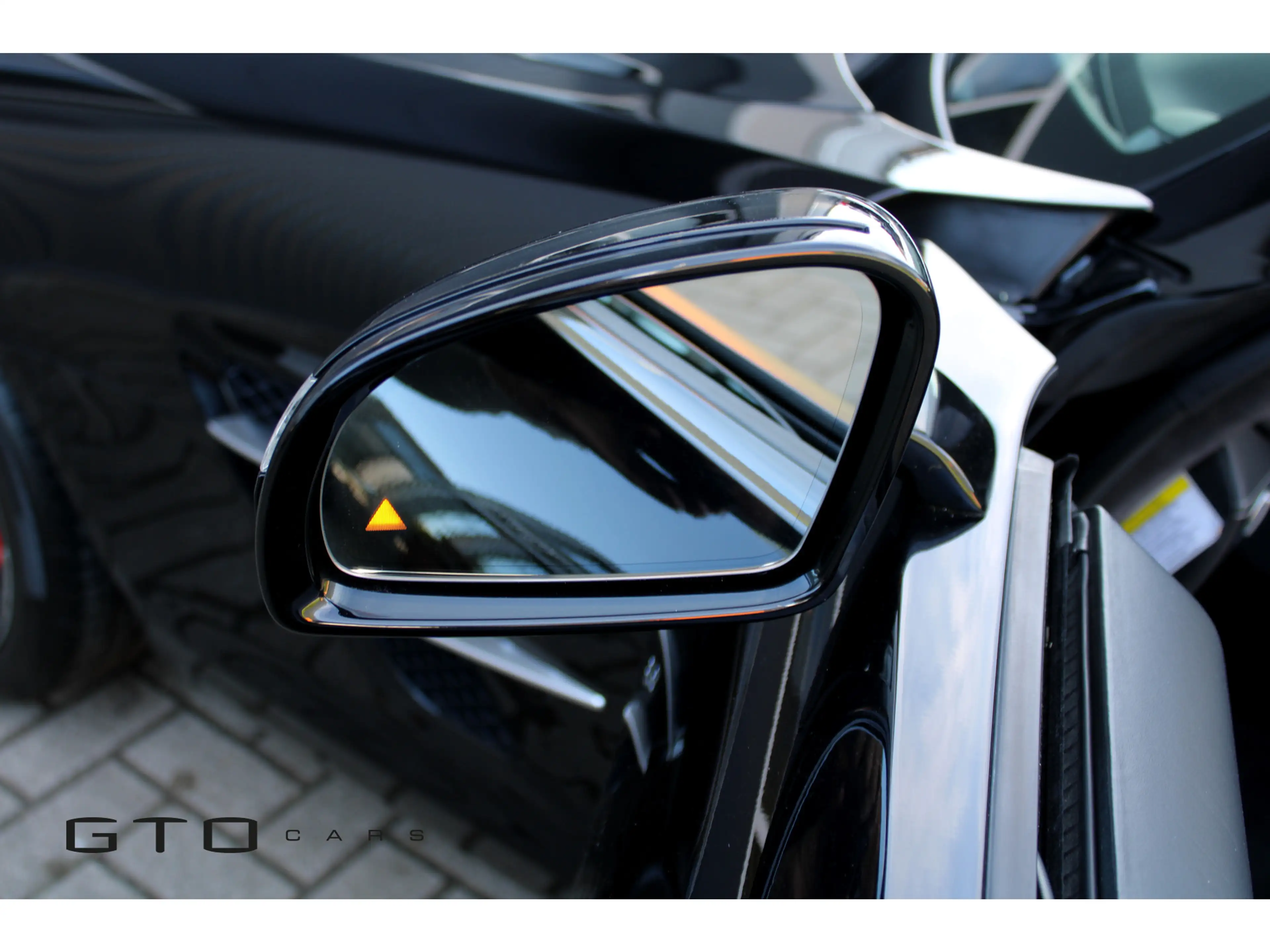 Mercedes-Benz SLS Roadster 6.3 AMG B&O Surround Sound / Camera / Dea — photo 18