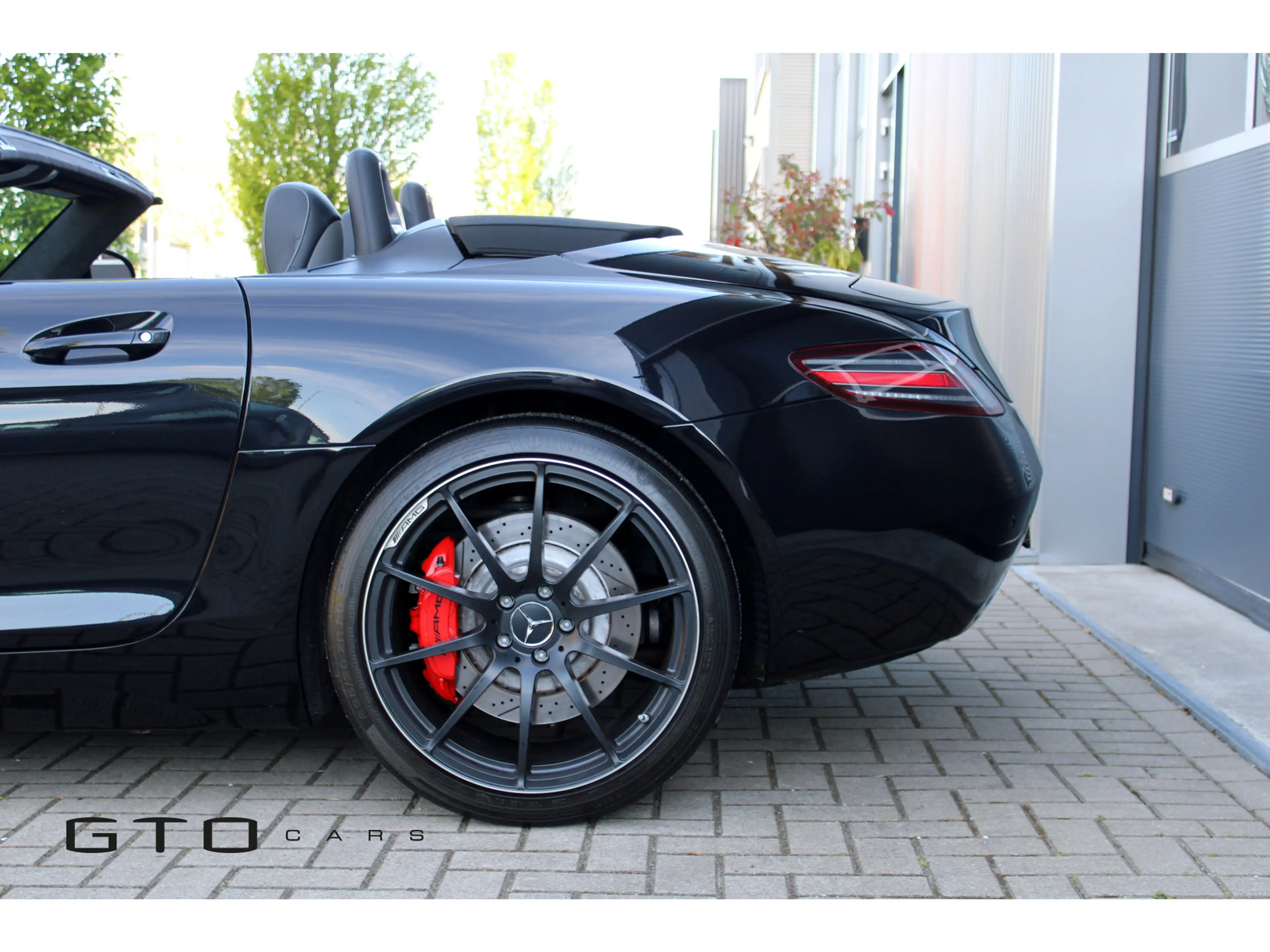Mercedes-Benz SLS Roadster 6.3 AMG B&O Surround Sound / Camera / Dea — photo 7