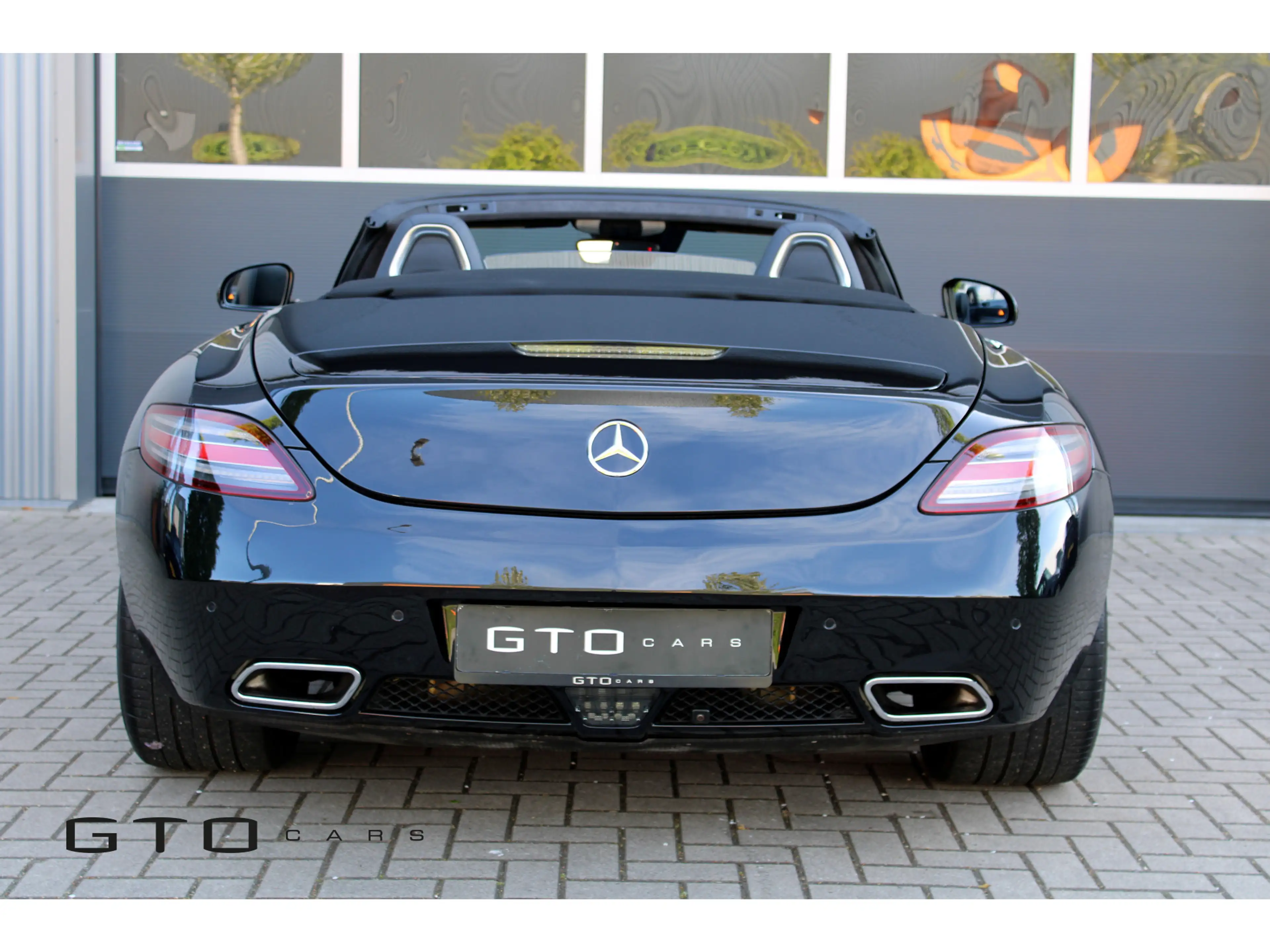 Mercedes-Benz SLS Roadster 6.3 AMG B&O Surround Sound / Camera / Dea — photo 19