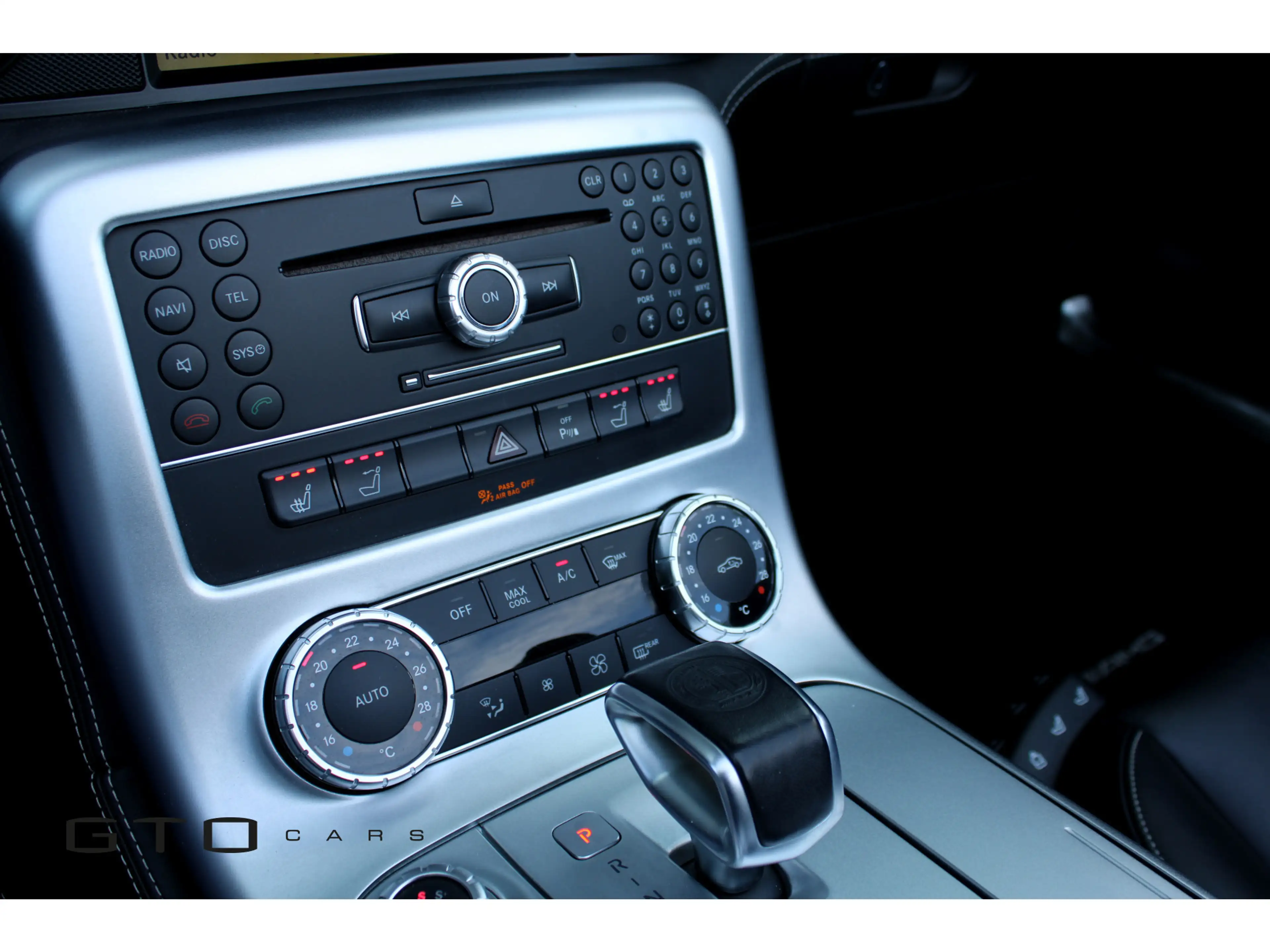 Mercedes-Benz SLS Roadster 6.3 AMG B&O Surround Sound / Camera / Dea — photo 14