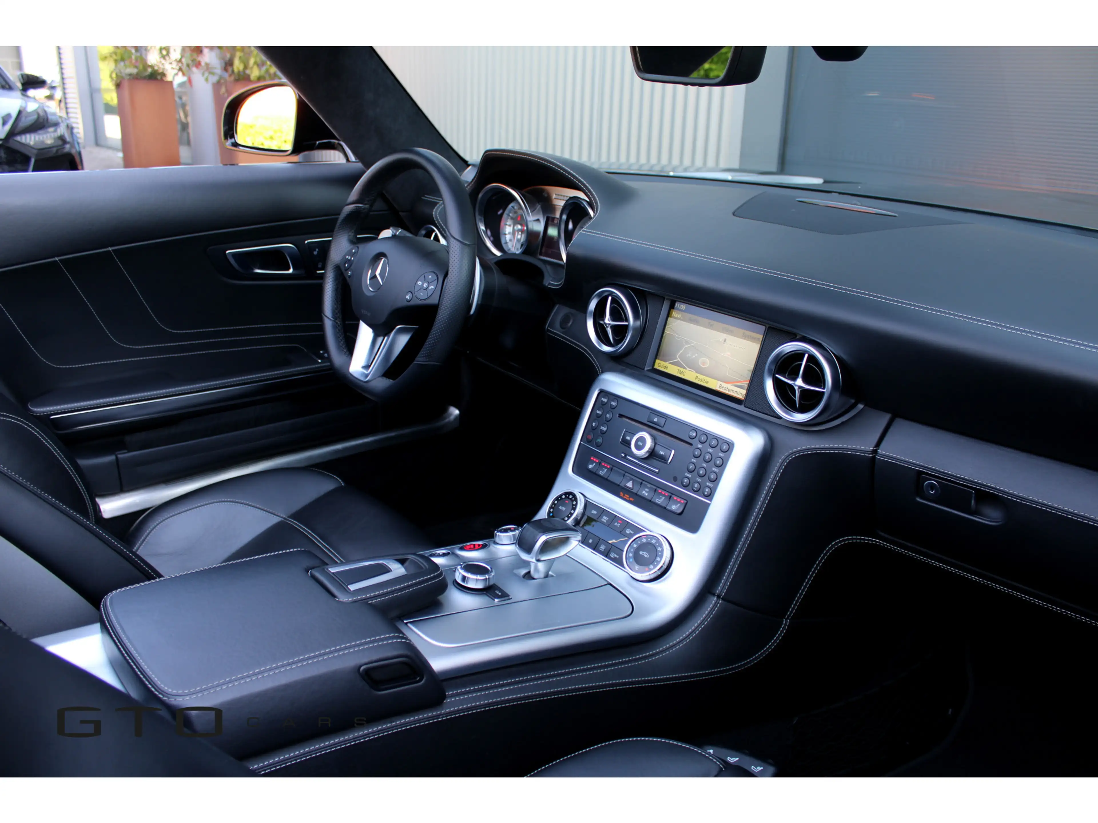 Mercedes-Benz SLS Roadster 6.3 AMG B&O Surround Sound / Camera / Dea — photo 8
