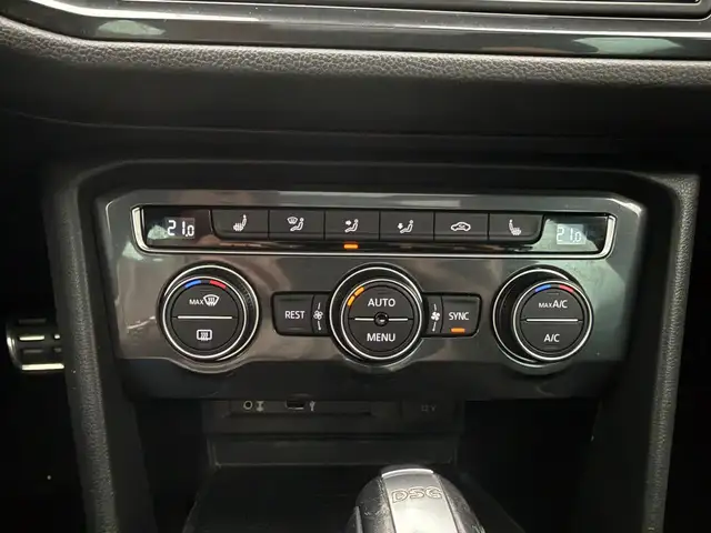 Volkswagen Tiguan view 24