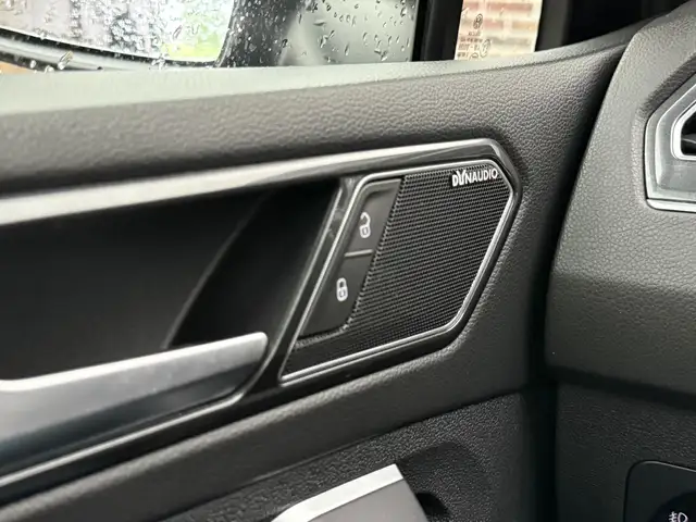 Volkswagen Tiguan view 21