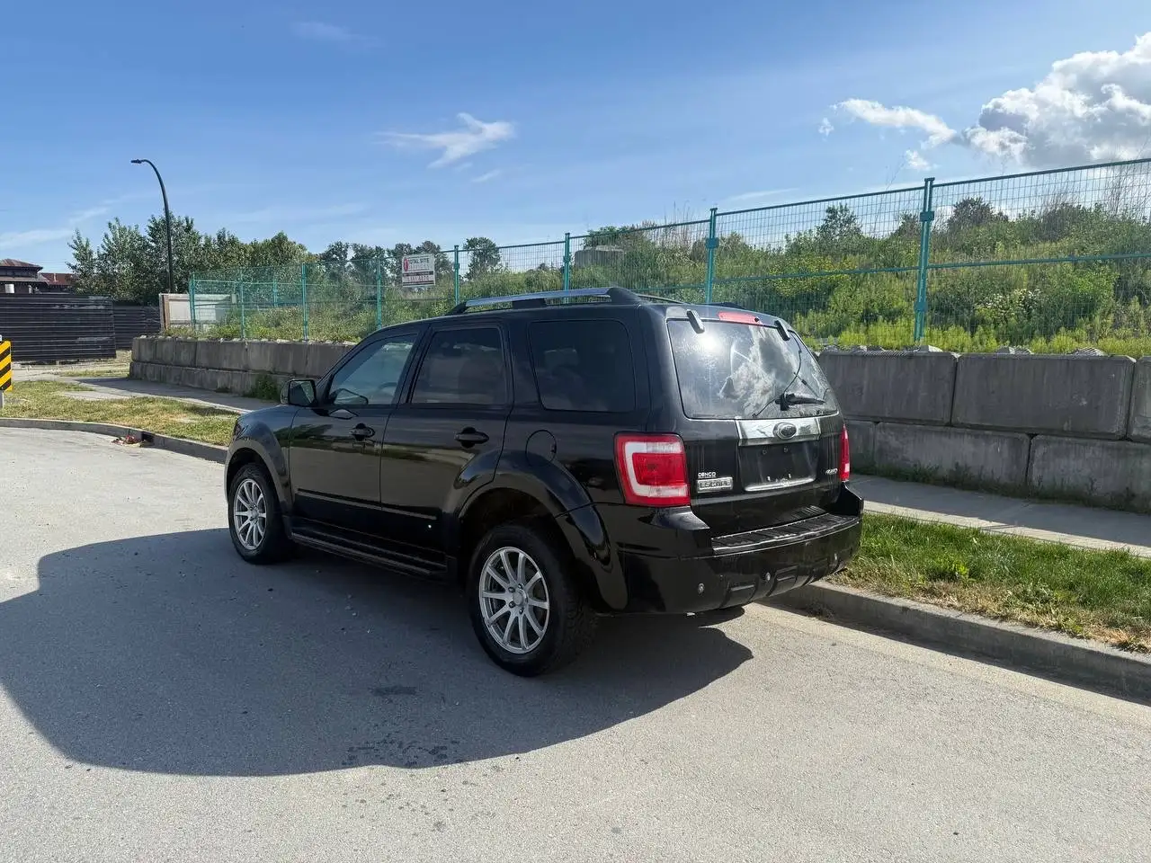 Ford Escape photo Ford Escape