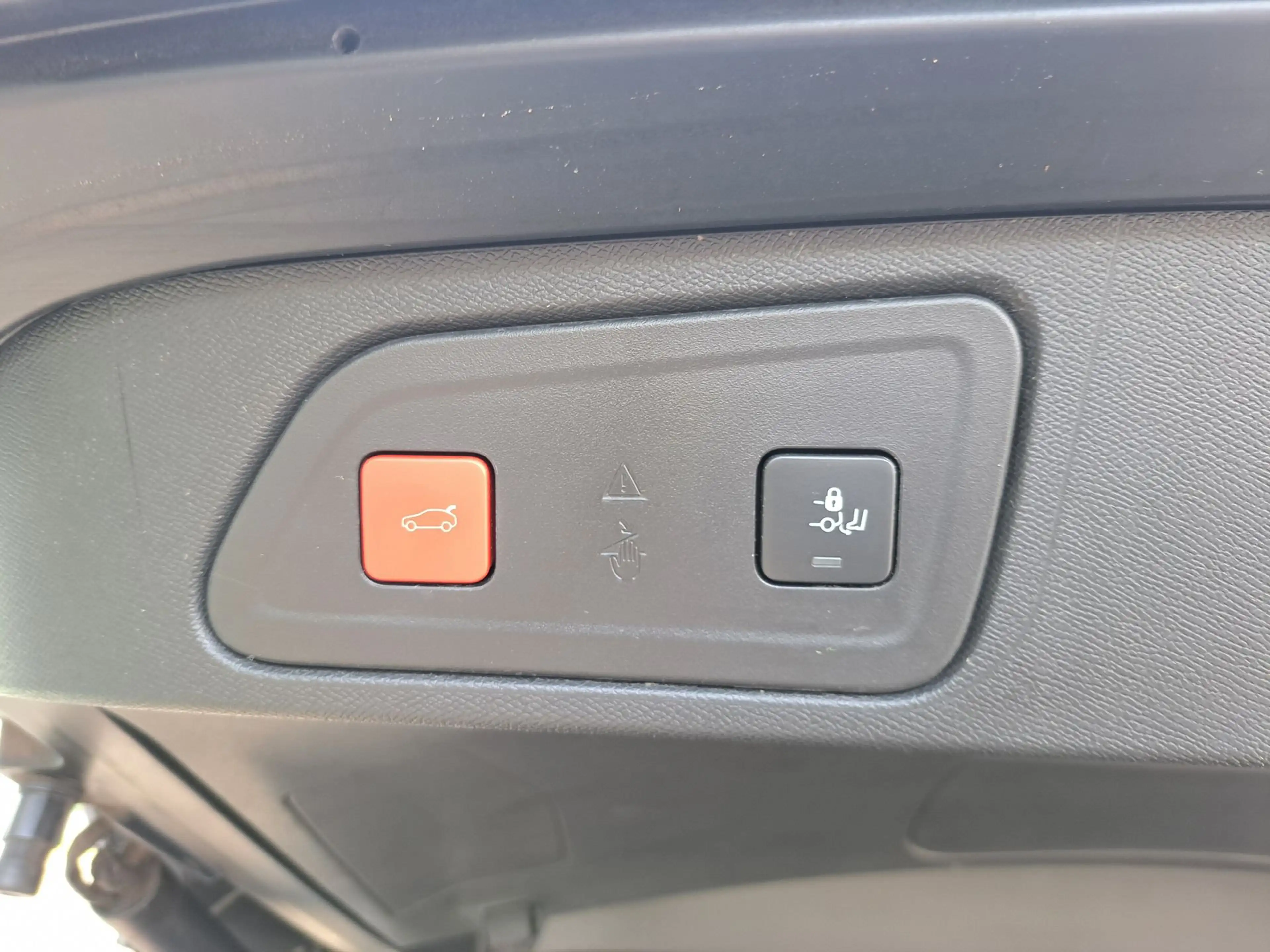 Citroen C5 Aircross 1.2 PureTech S/S SHINE — photo 11