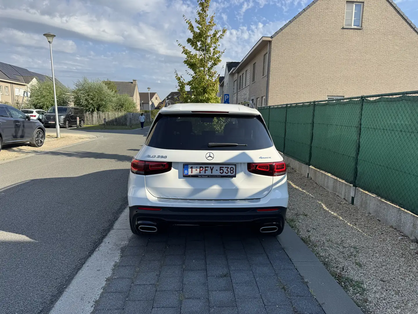 Mercedes-Benz GLB 250 4Matic 8G-DCT AMG Line - 1