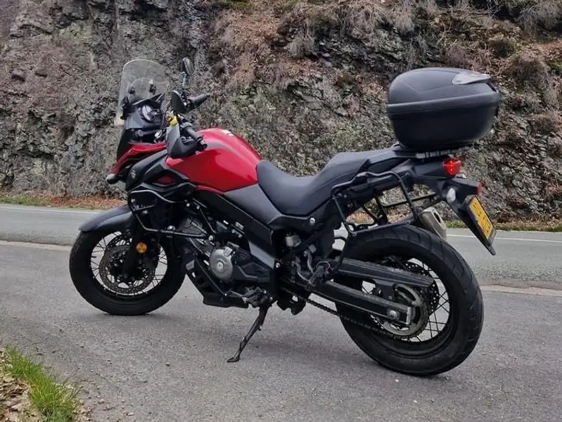 Suzuki V-STROM 650