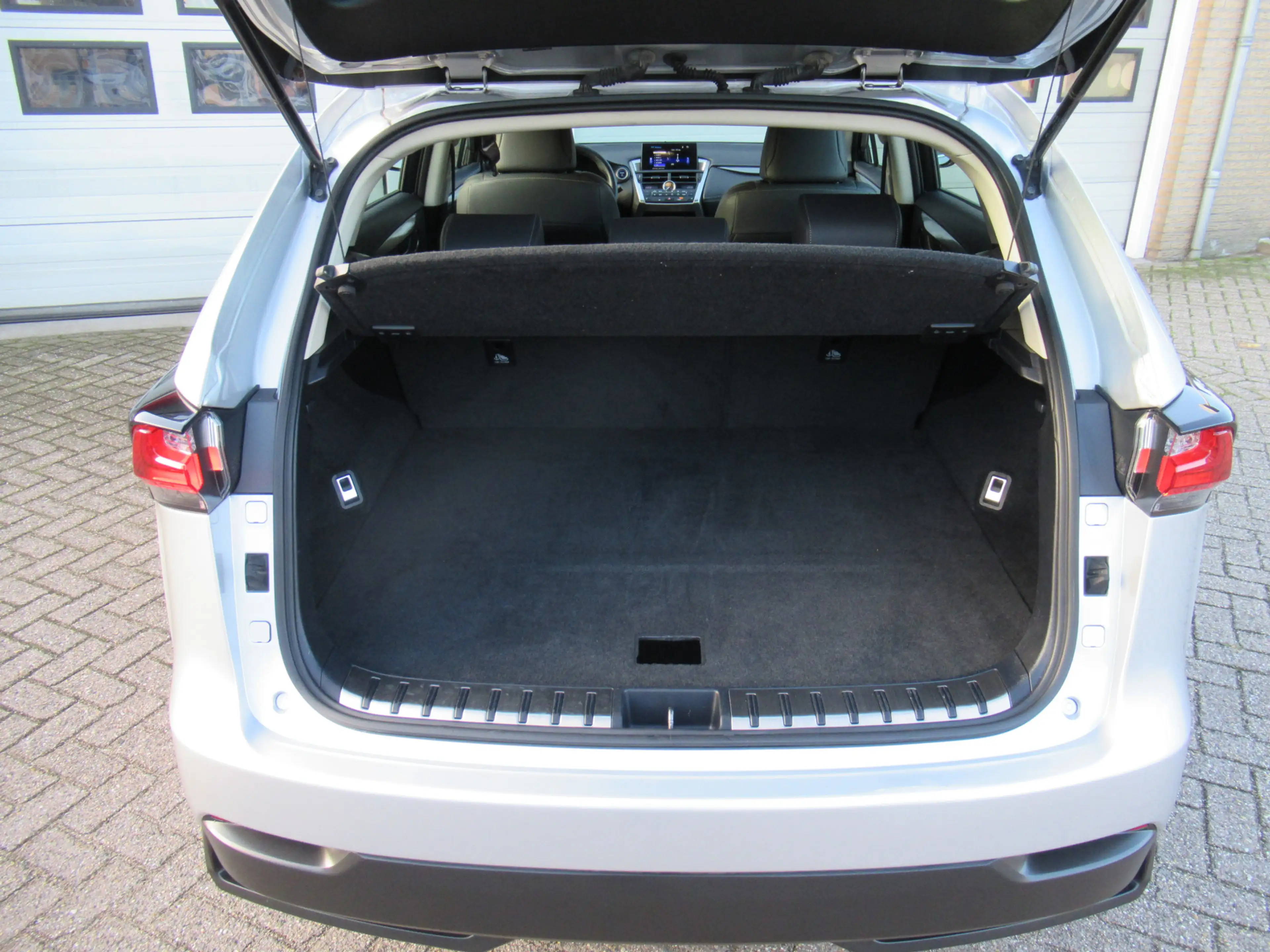 Lexus NX 300h AWD 25th First Edition leer Dealeronderhouden — photo 22