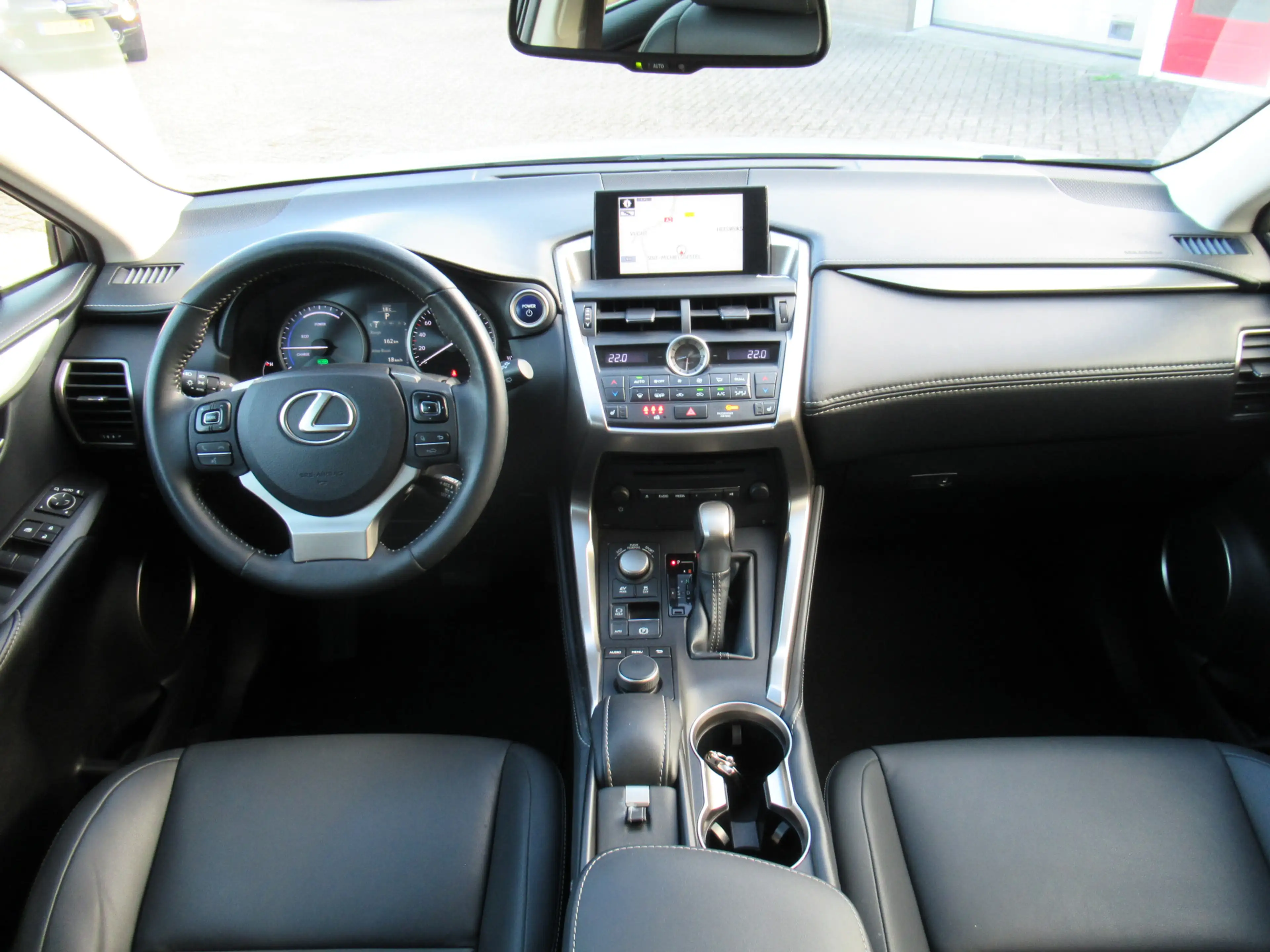 Lexus NX 300h AWD 25th First Edition leer Dealeronderhouden — photo 4