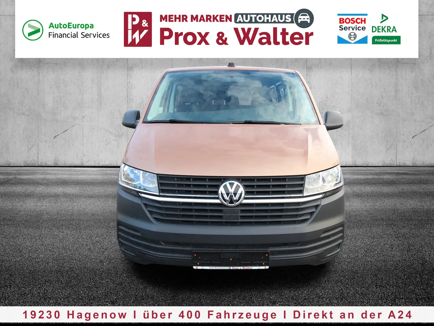Volkswagen T6.1 Kombi lang 2.0 TDI 7-DSG 9-SITZER+NAVI+AHK Коричневий - 1