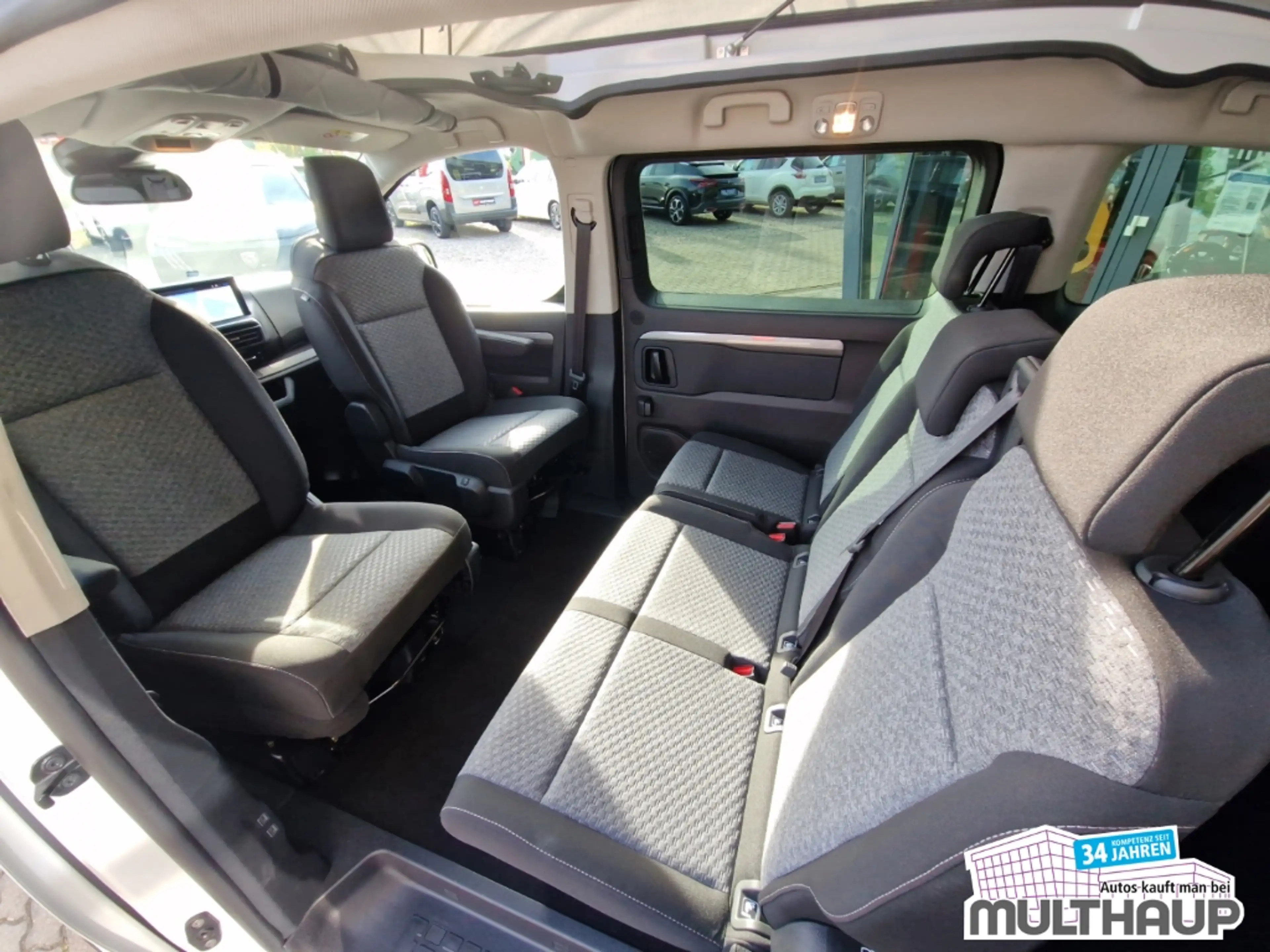 Peugeot Traveller Pössl Vanster BlueHDi 145 — photo 11