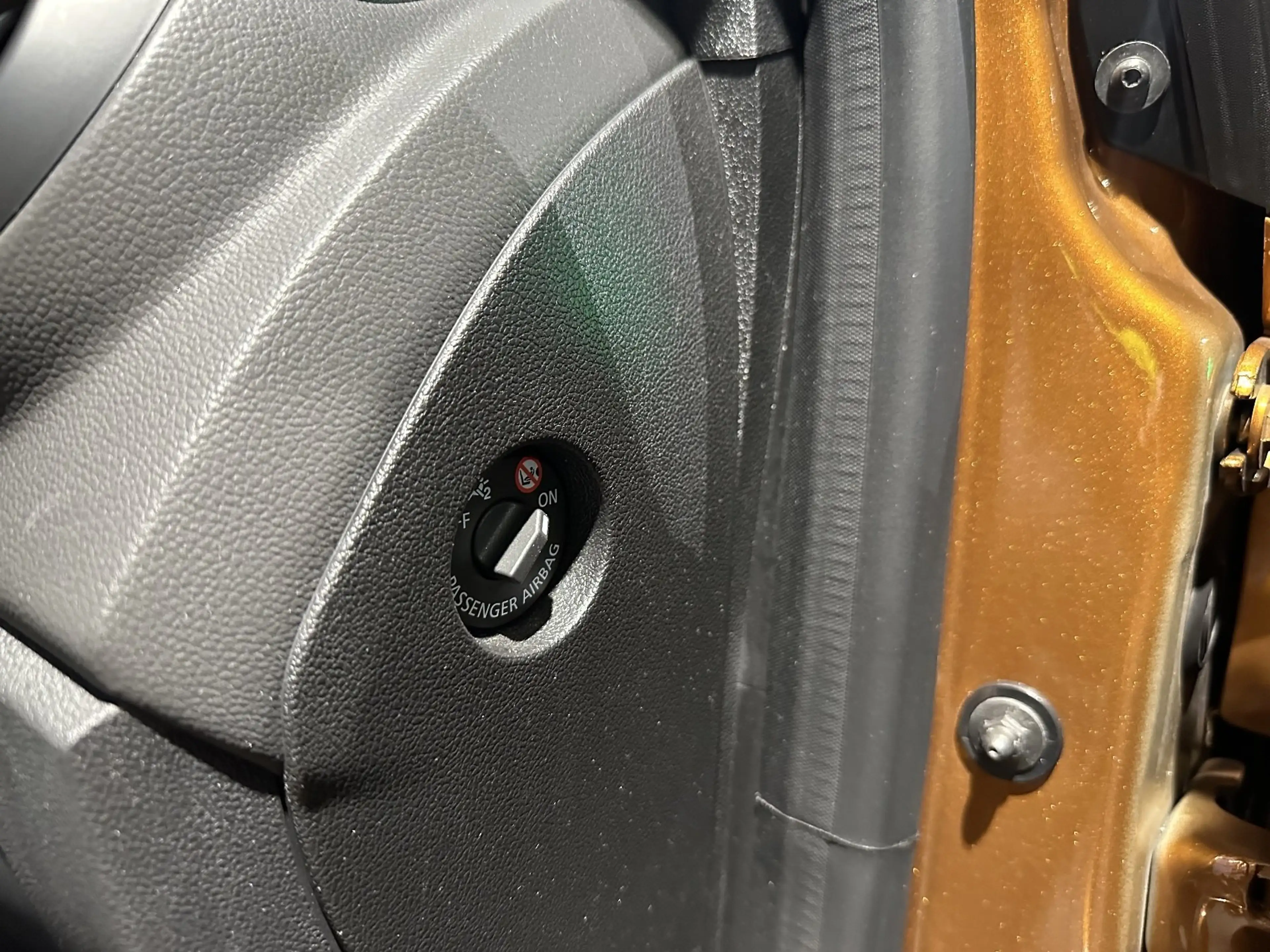 Renault Captur Intens ENERGY TCe 120 EDC — photo 16