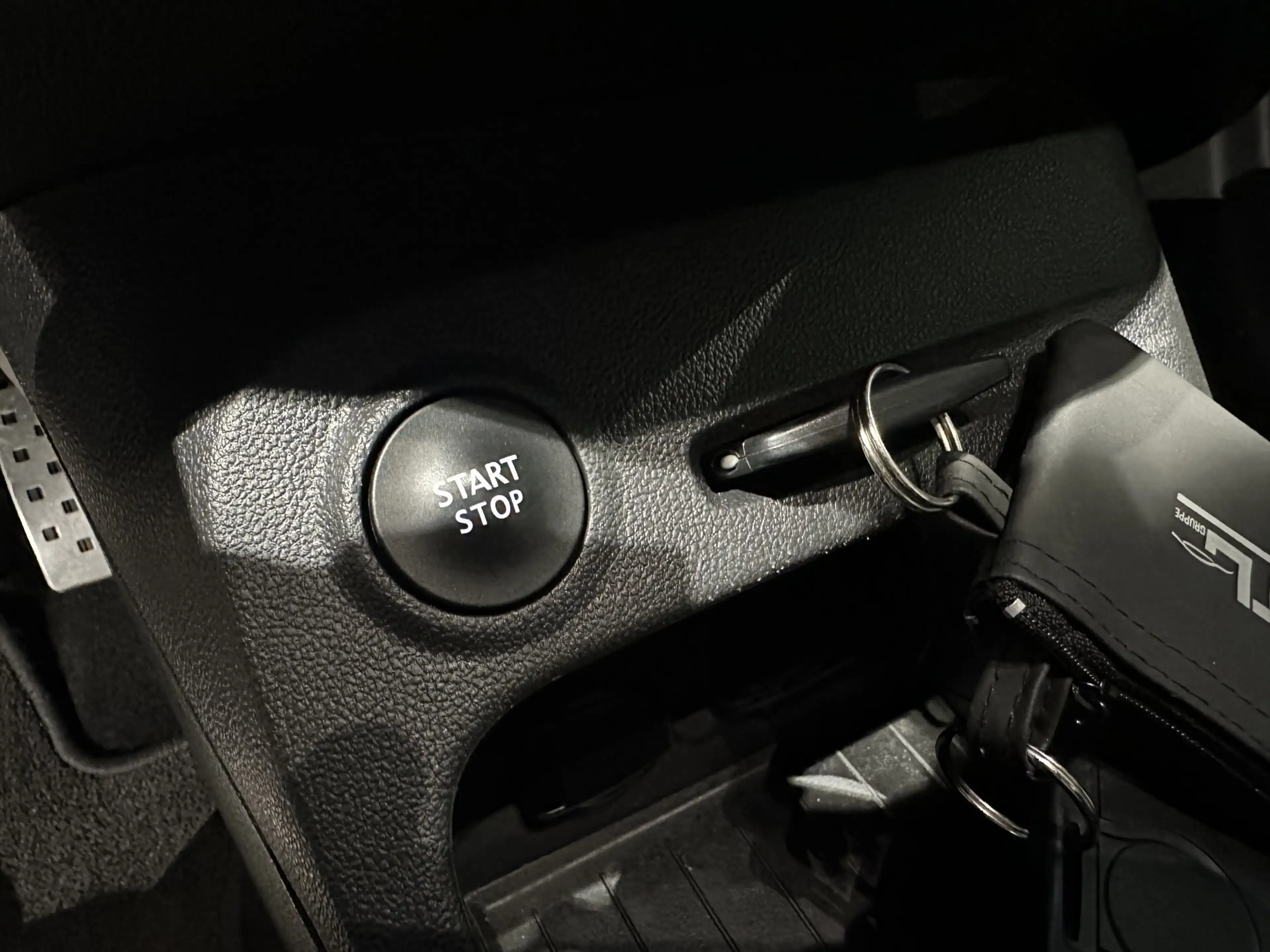 Renault Captur Intens ENERGY TCe 120 EDC — photo 40