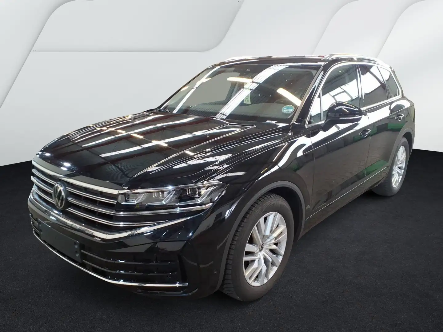 Volkswagen Touareg Elegance 3.0 TDI Navi AHK Luftfwk Kamerea Sitzh. A Schwarz - 2