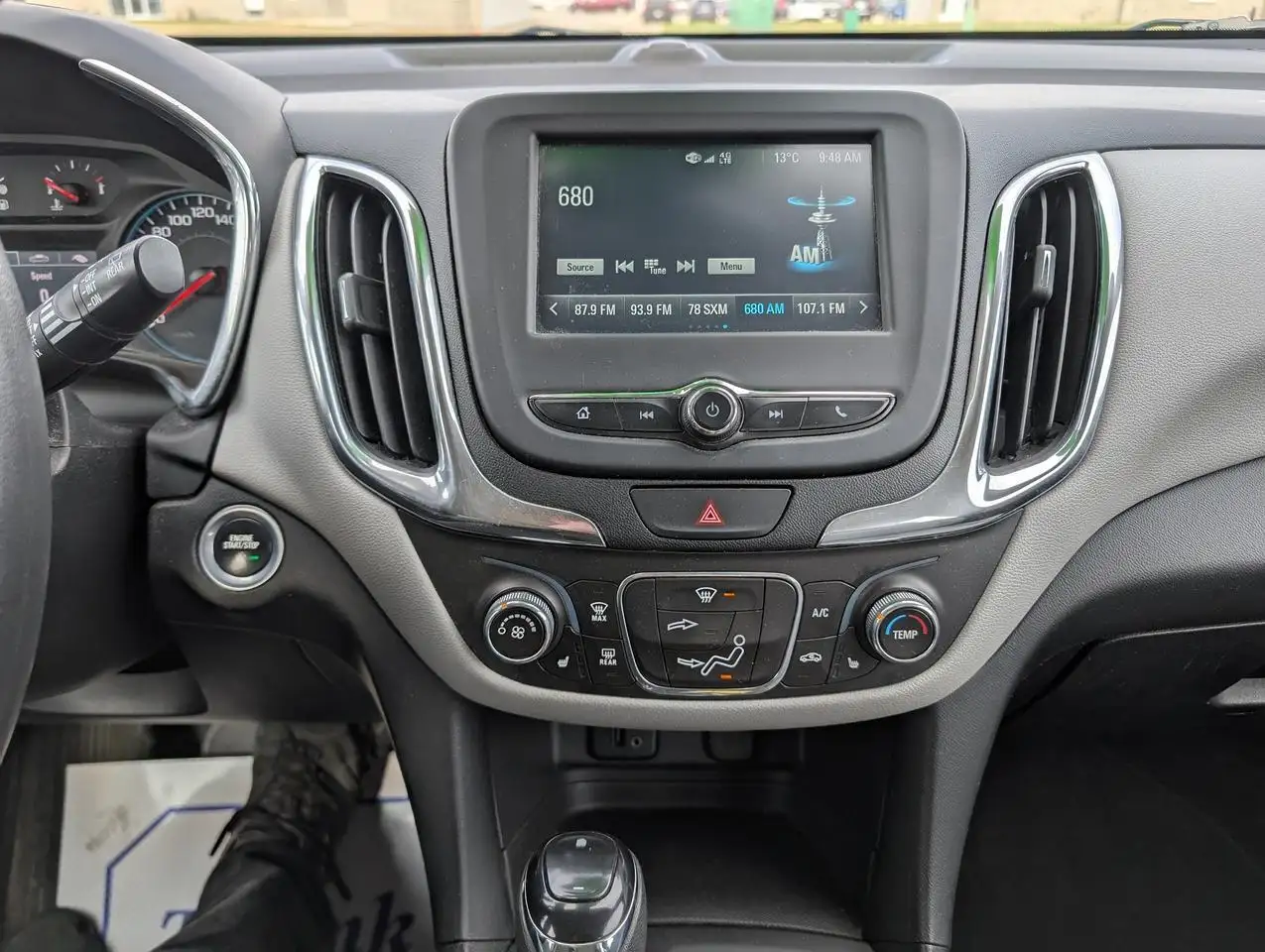 Chevrolet Equinox снимка Chevrolet Equinox