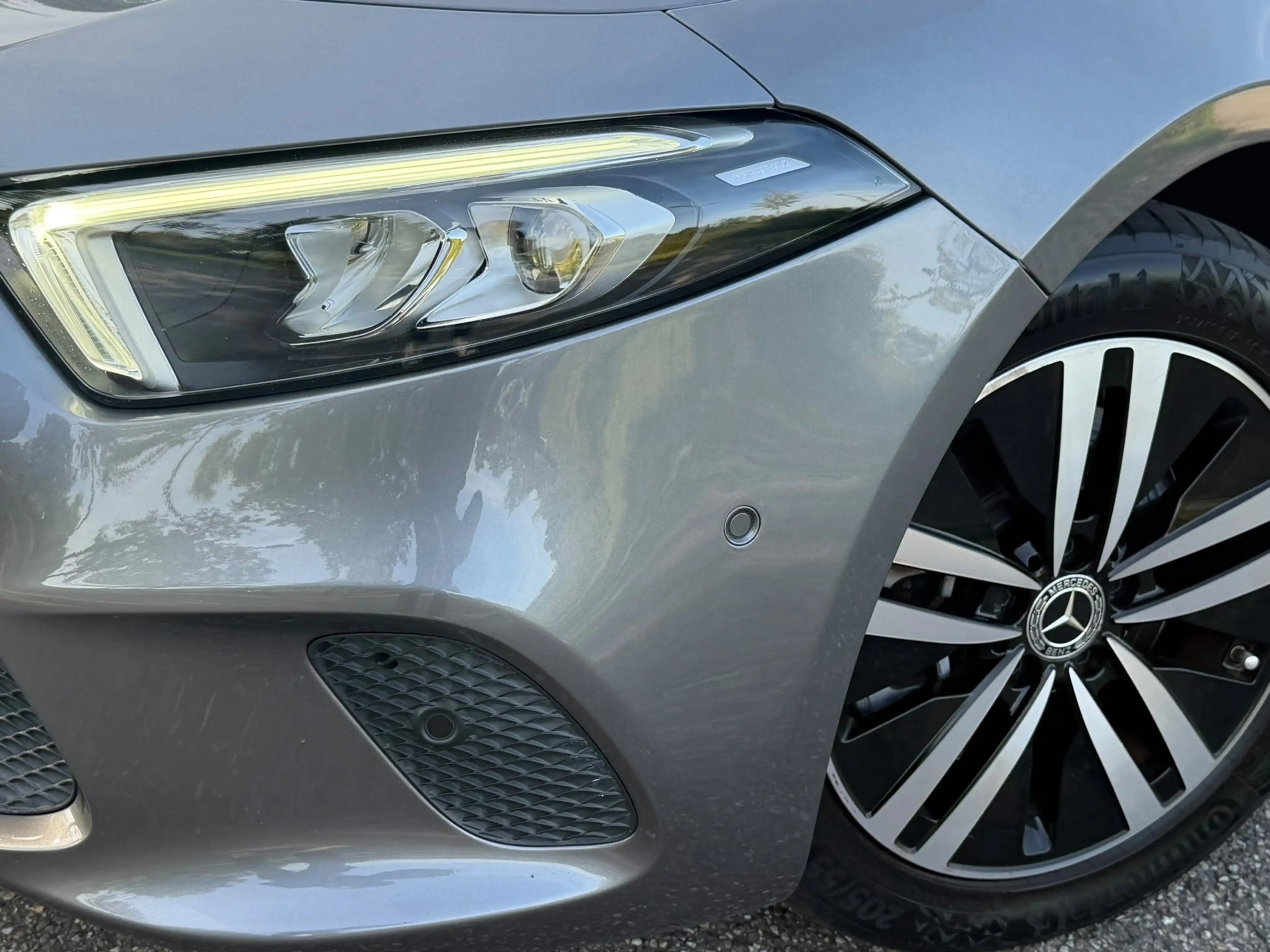 Mercedes-Benz A 250 e Business Solution Luxury Limited, lederen sporti — photo 28