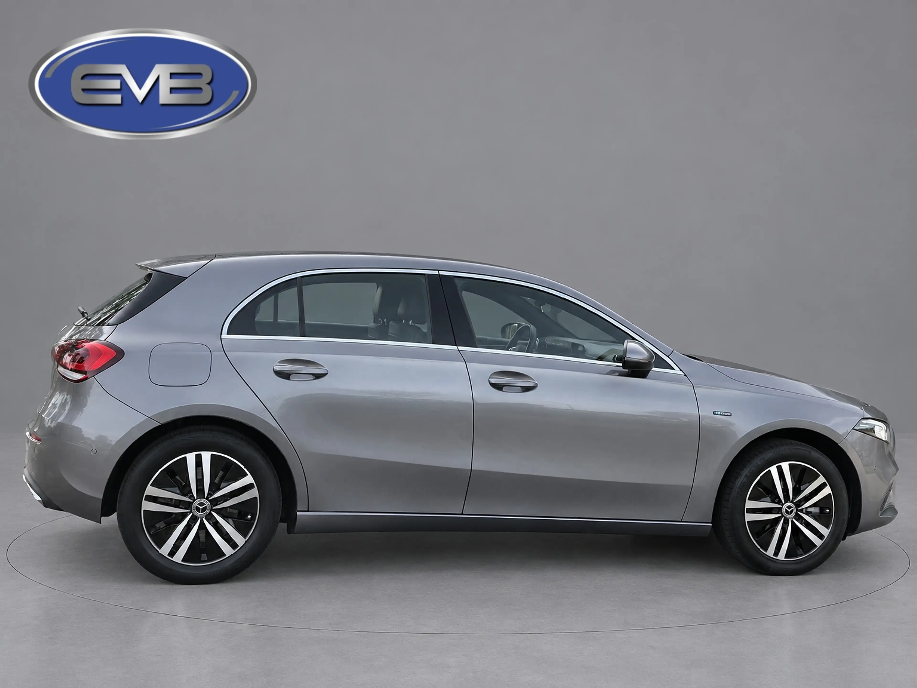 Mercedes-Benz A 250 e Business Solution Luxury Limited, lederen sporti — photo 12