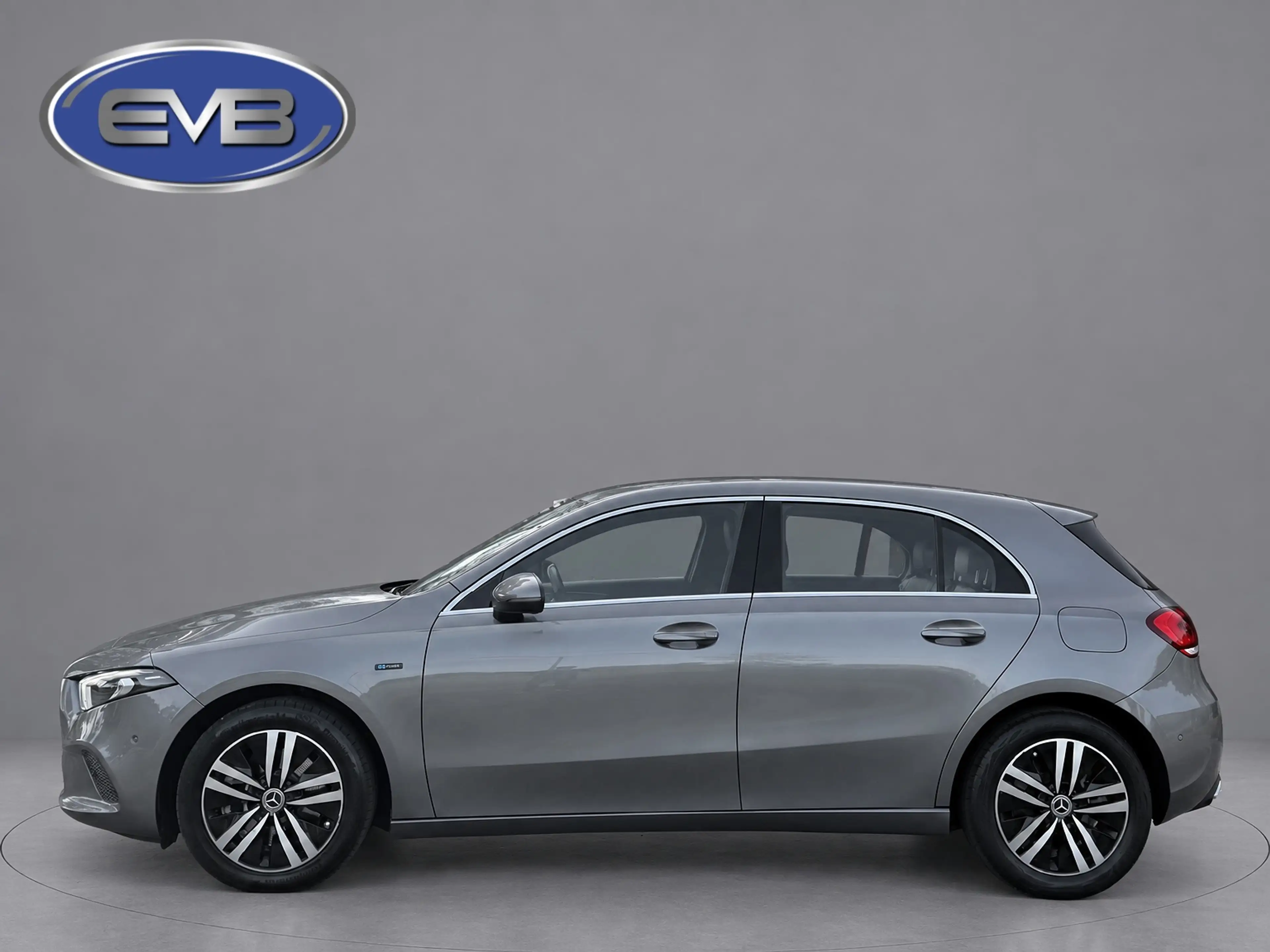 Mercedes-Benz A 250 e Business Solution Luxury Limited, lederen sporti — photo 19