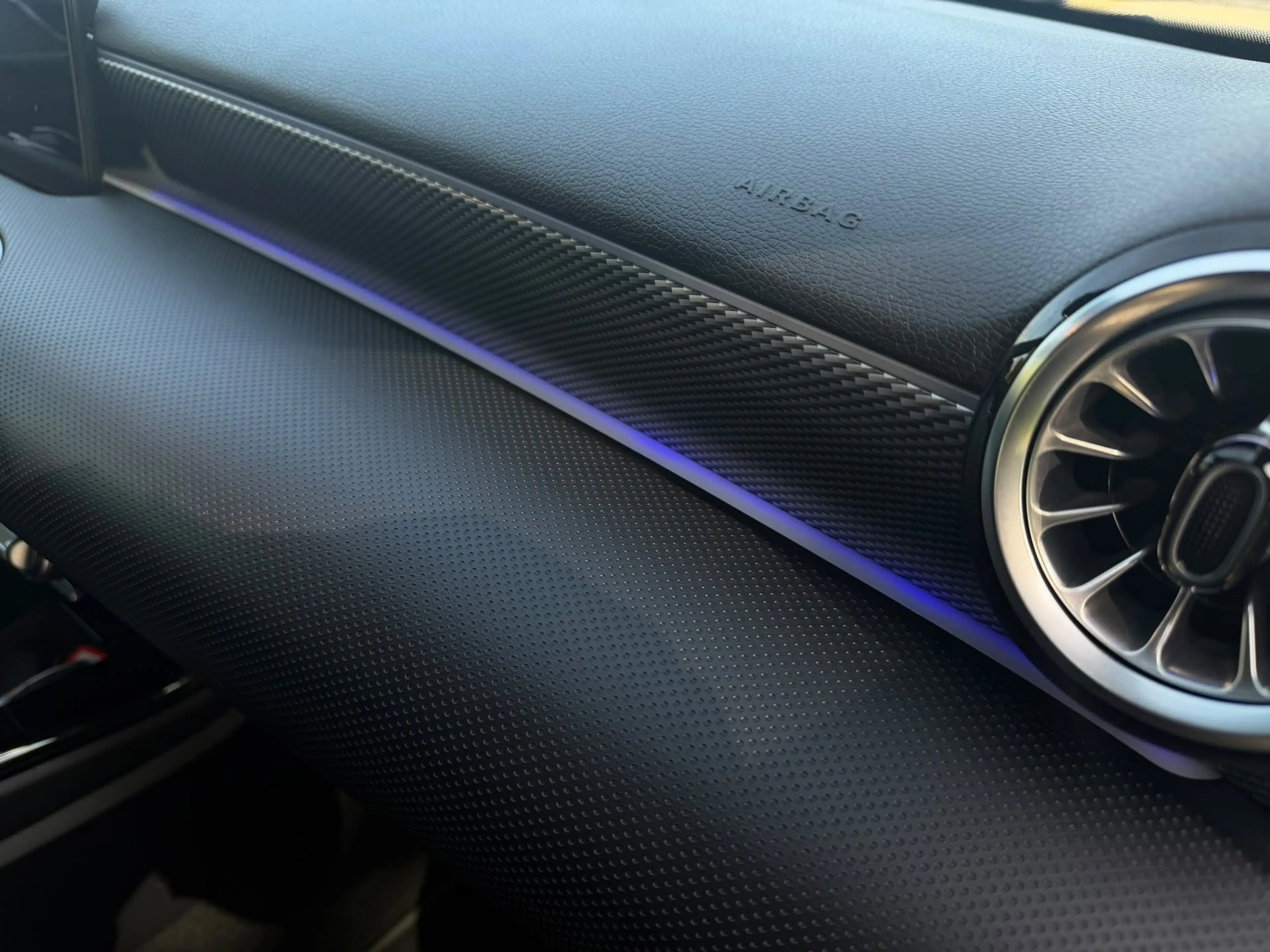 Mercedes-Benz A 250 e Business Solution Luxury Limited, lederen sporti — photo 13