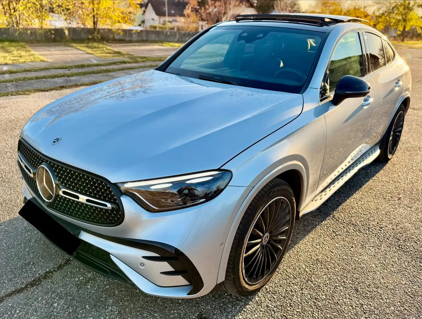 Mercedes-Benz GLC 300 de 4Matic AMG Silber - 2