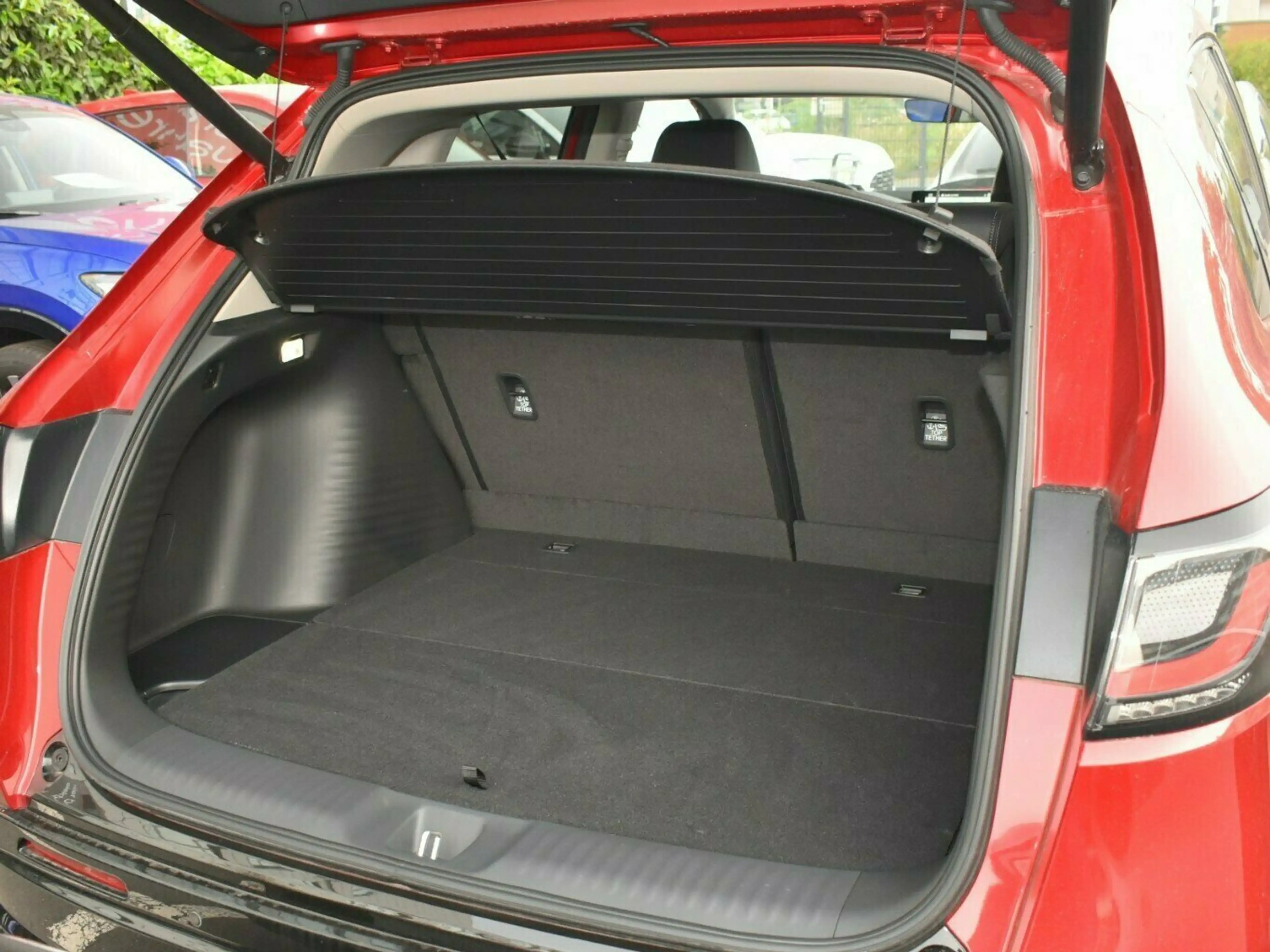 Honda ZR-V e:HEV Sport — photo 13
