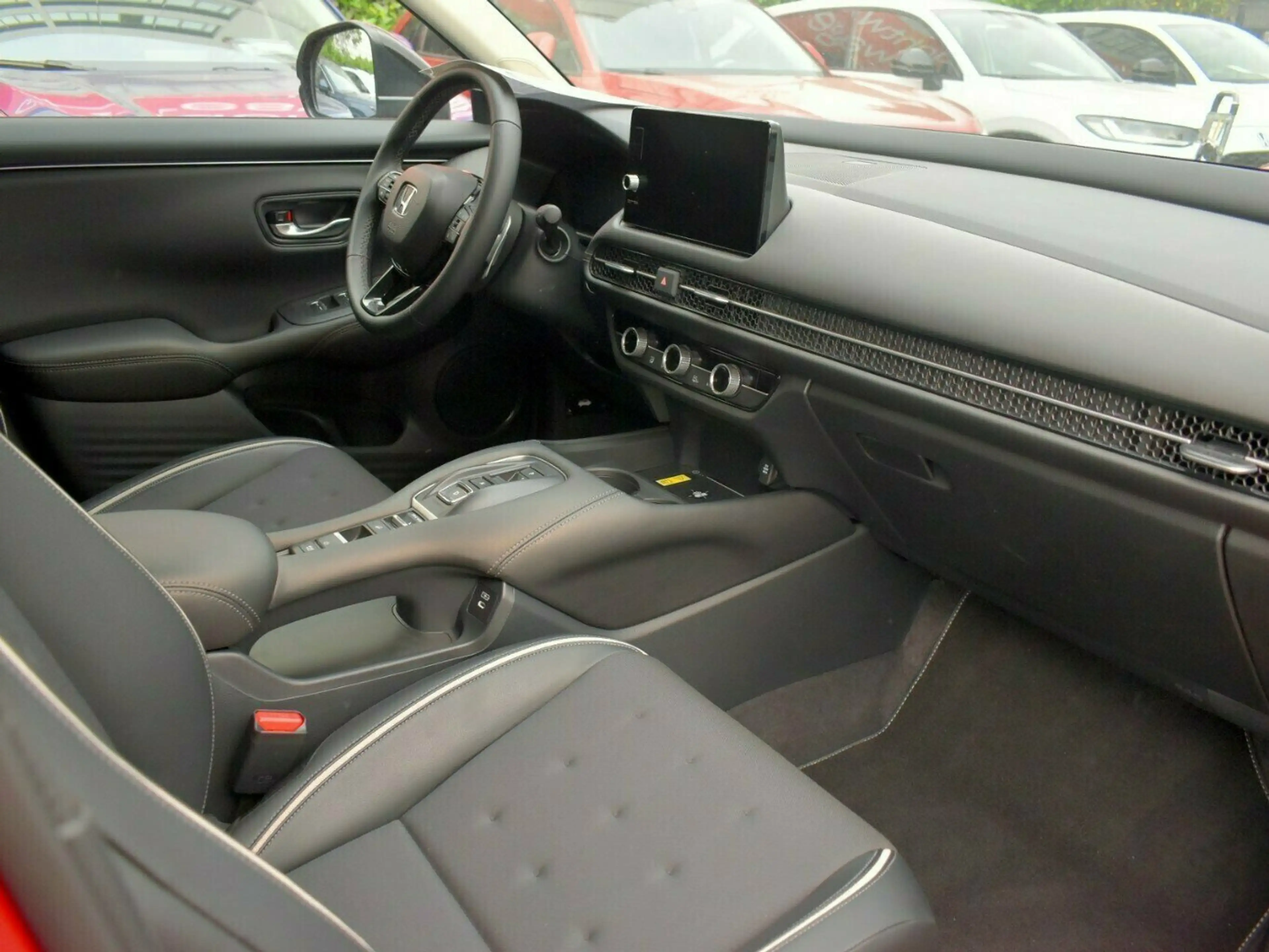 Honda ZR-V e:HEV Sport — photo 3