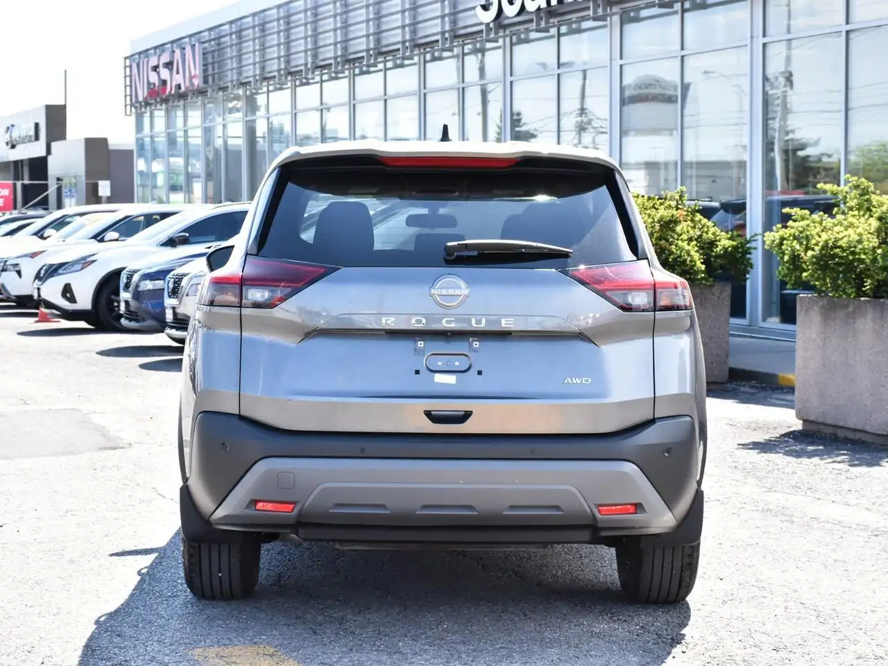 Nissan Rogue снимка Nissan Rogue