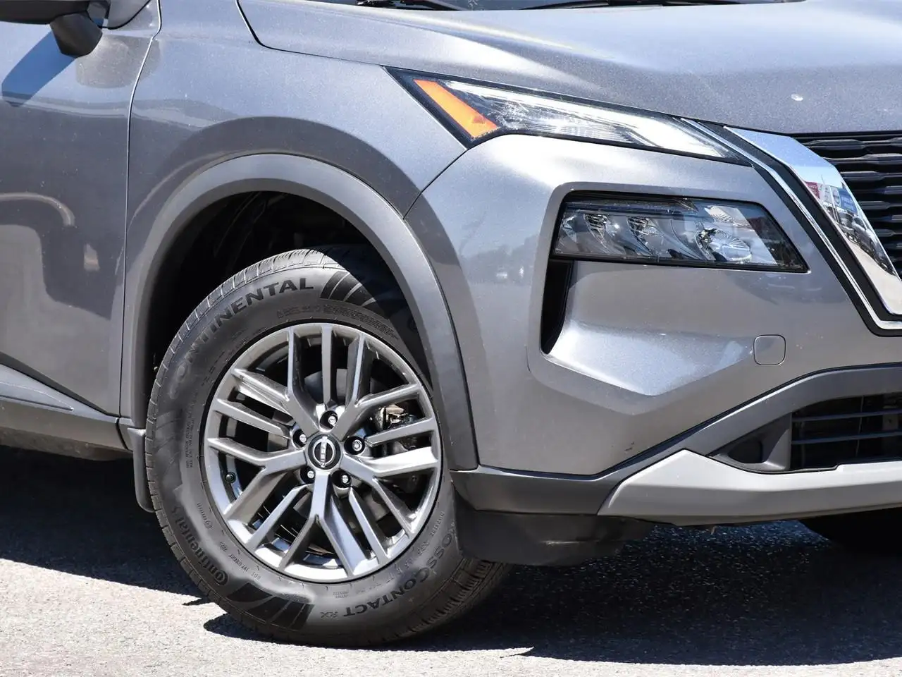 Nissan Rogue снимка Nissan Rogue