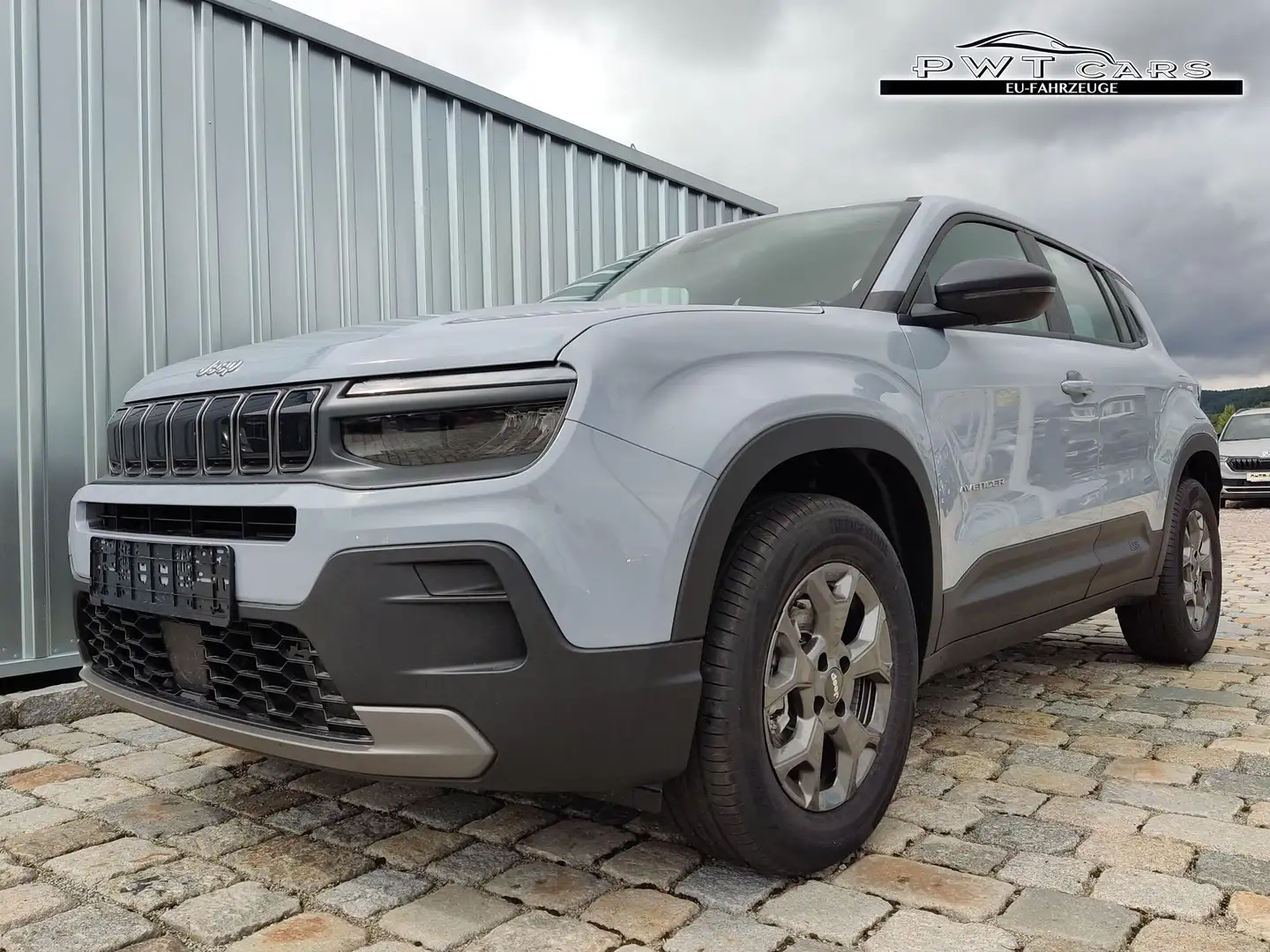 Jeep Avenger Longitude 1.2 e-Hybrid 110 PS DCT AndroidAuto/A... Gris - 2
