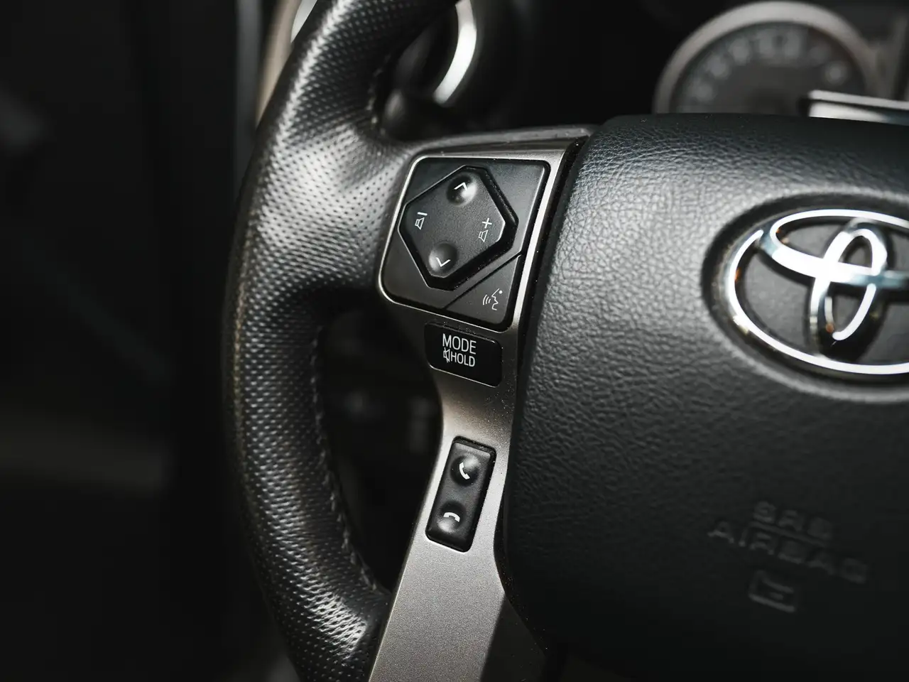 Toyota Tacoma снимка Toyota Tacoma