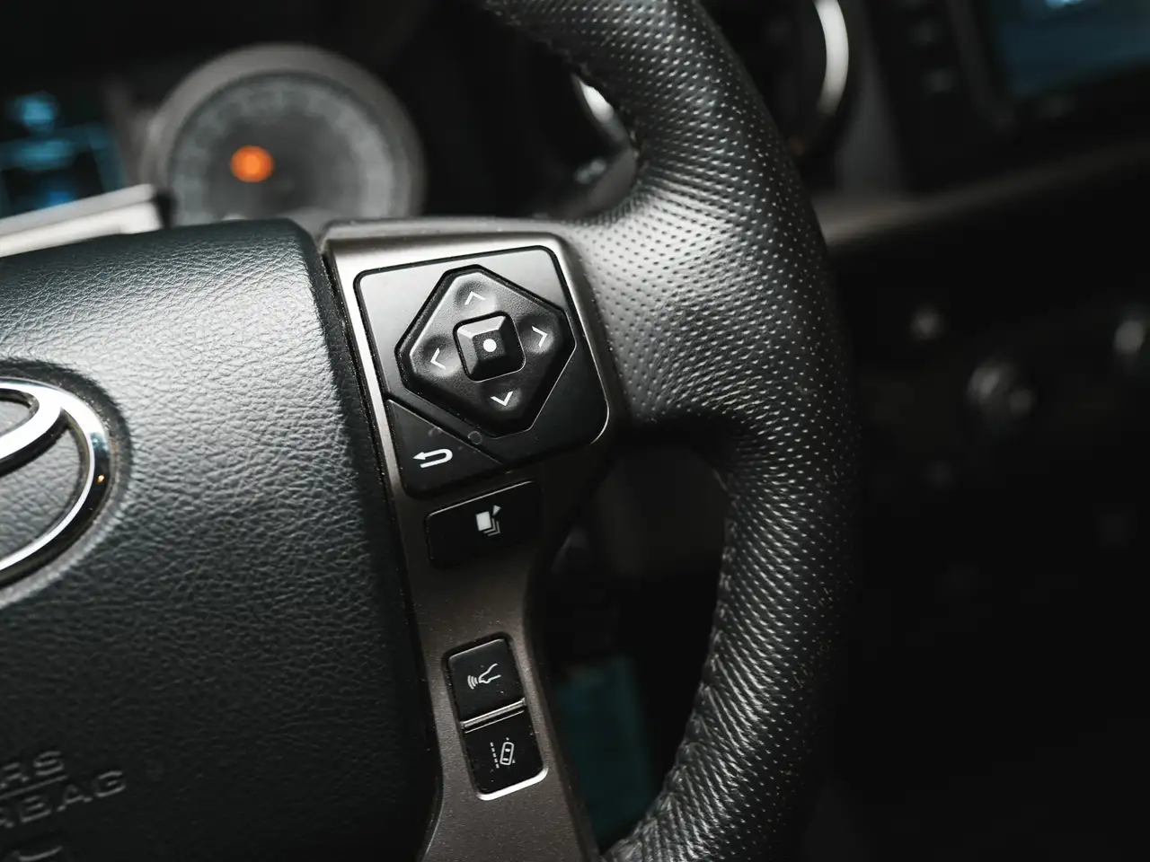 Toyota Tacoma снимка Toyota Tacoma