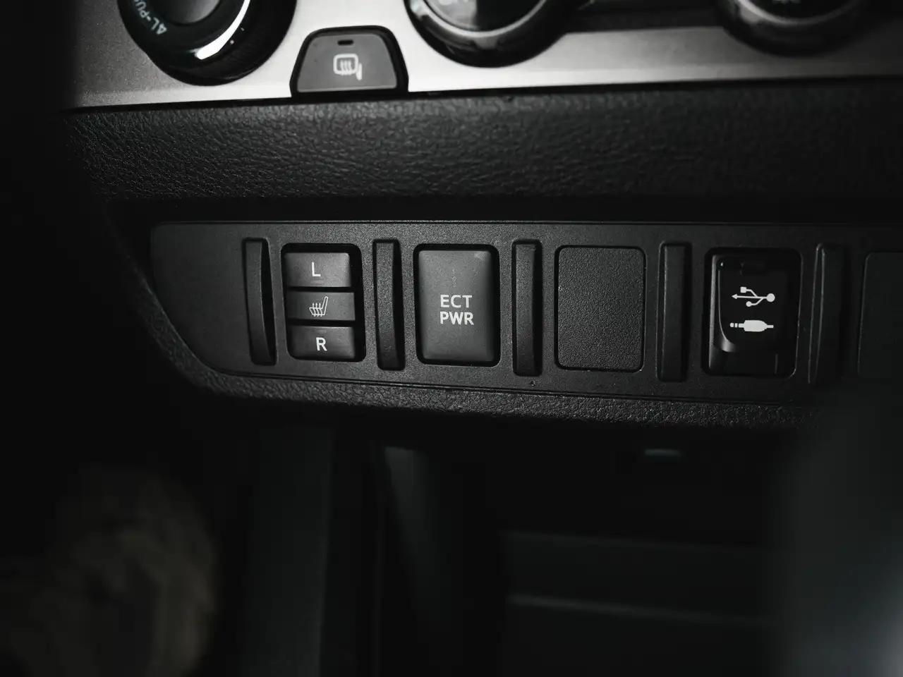 Toyota Tacoma снимка Toyota Tacoma