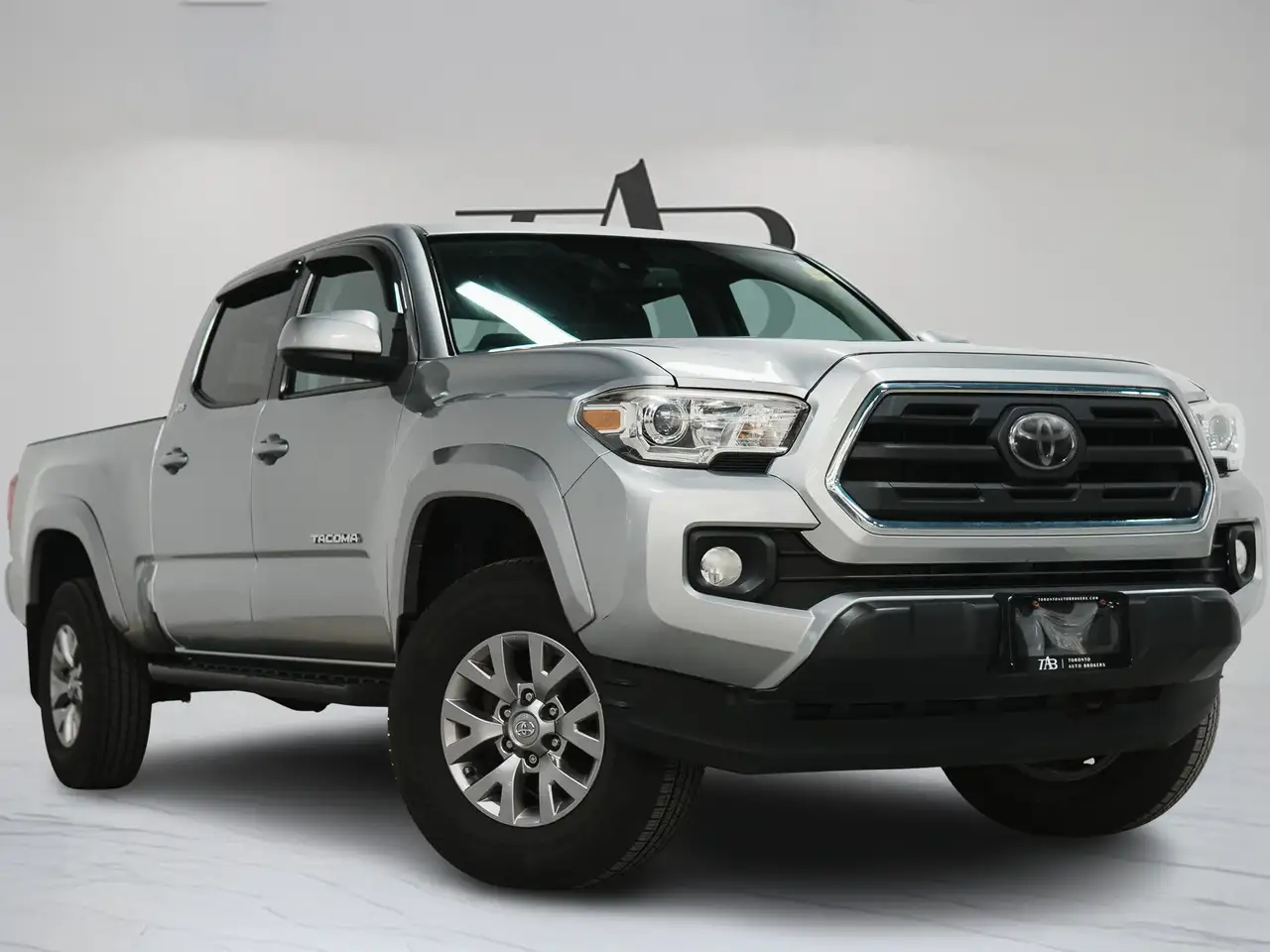 Toyota Tacoma снимка Toyota Tacoma
