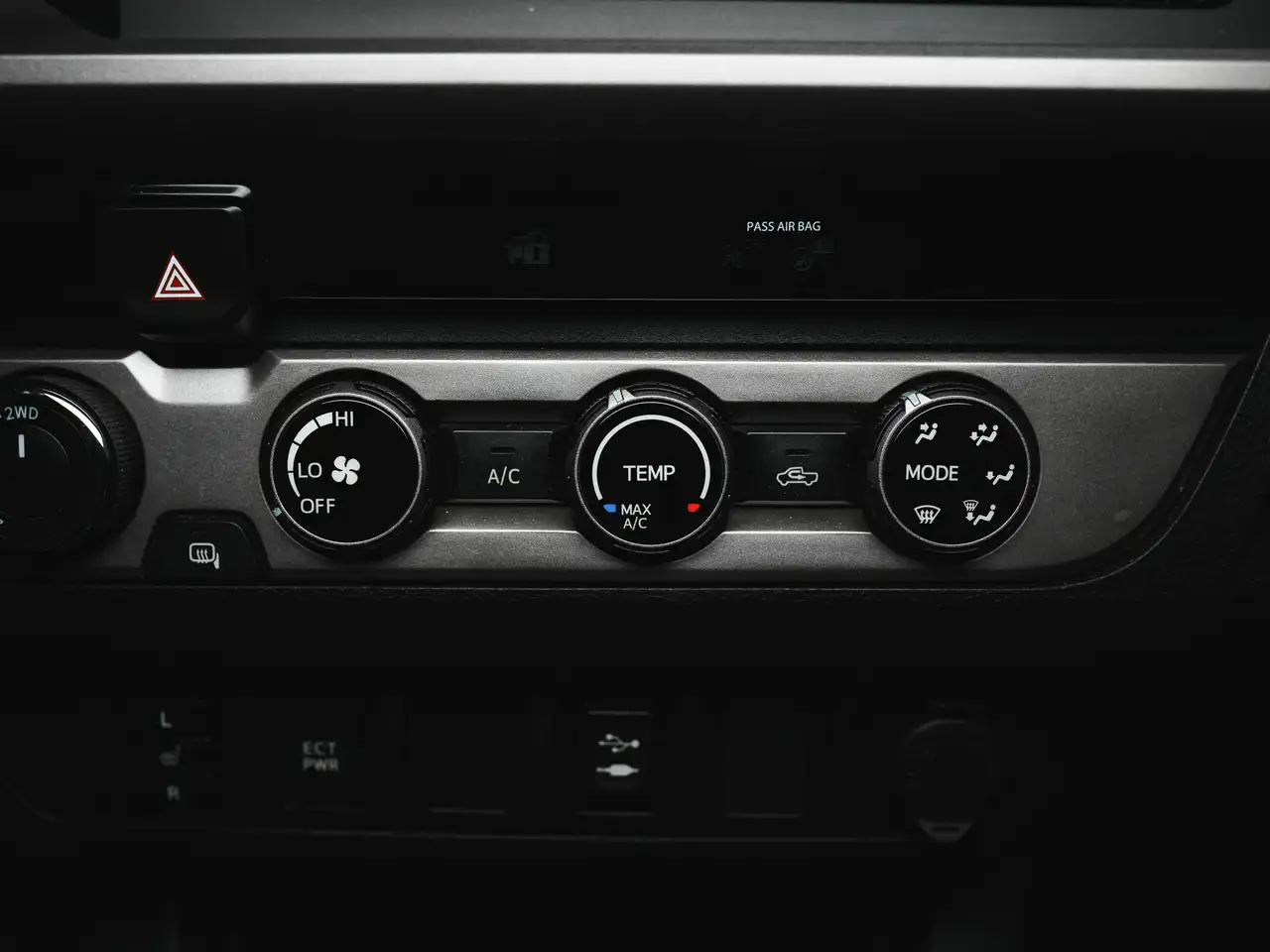 Toyota Tacoma снимка Toyota Tacoma