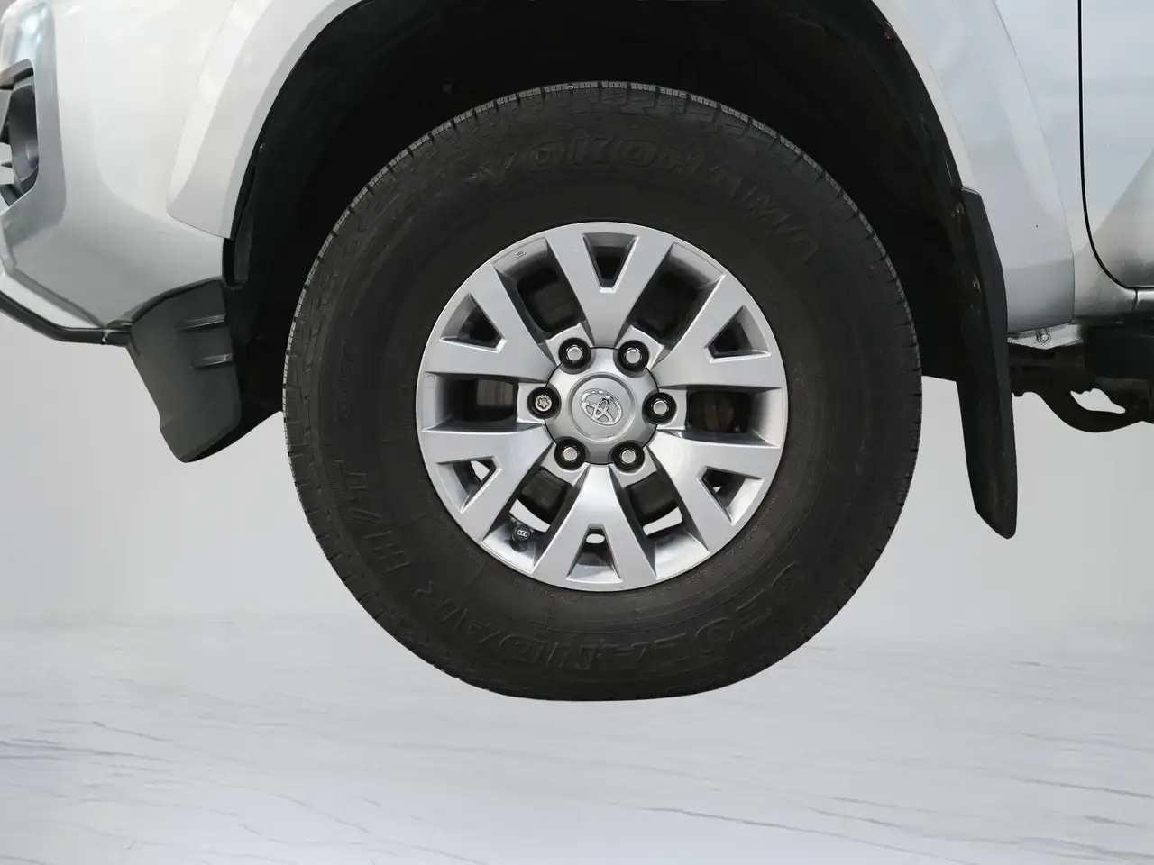 Toyota Tacoma снимка Toyota Tacoma