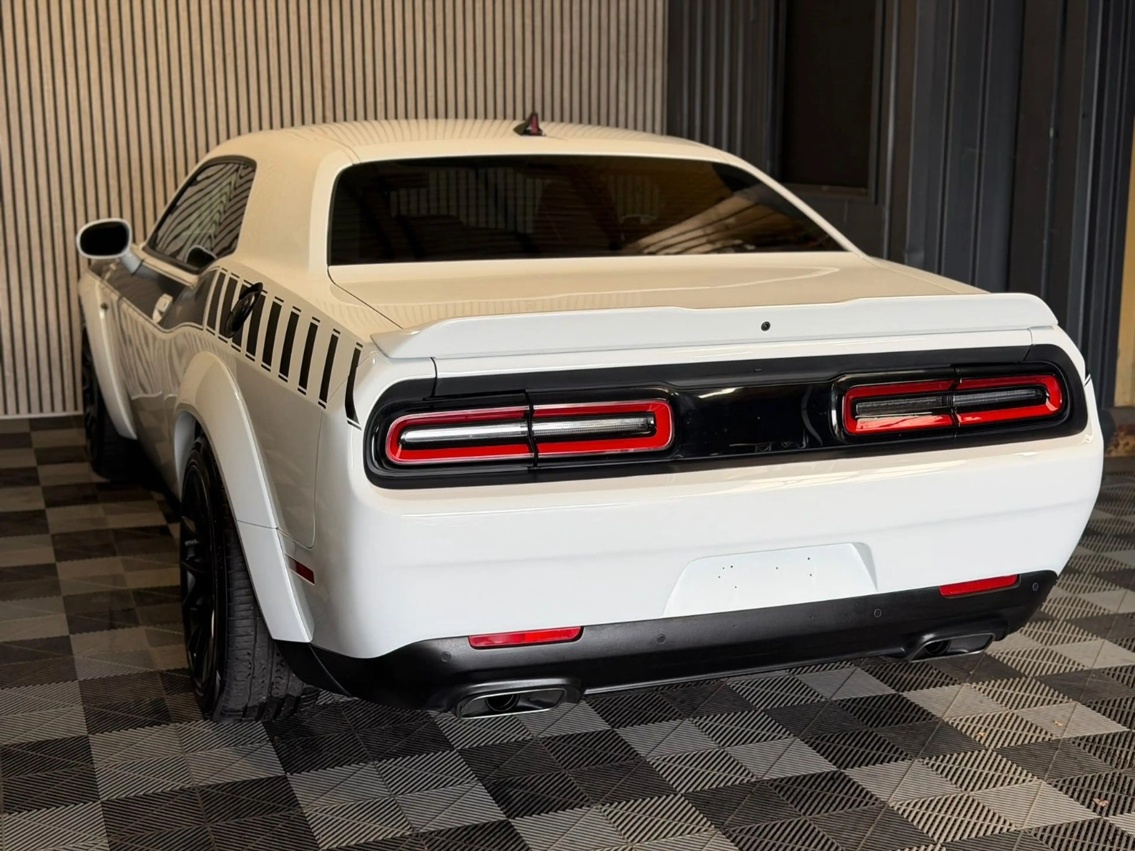 Dodge Challenger V8 5,7 R/T 380PS Widebody TÜV NEU — photo 3