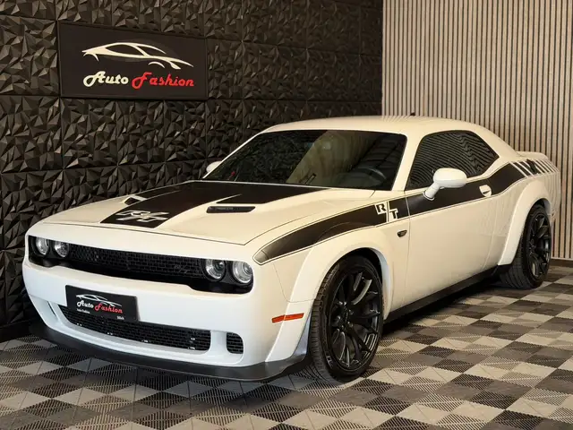 Dodge Challenger V8 5,7 R/T 380PS Widebody TÜV NEU