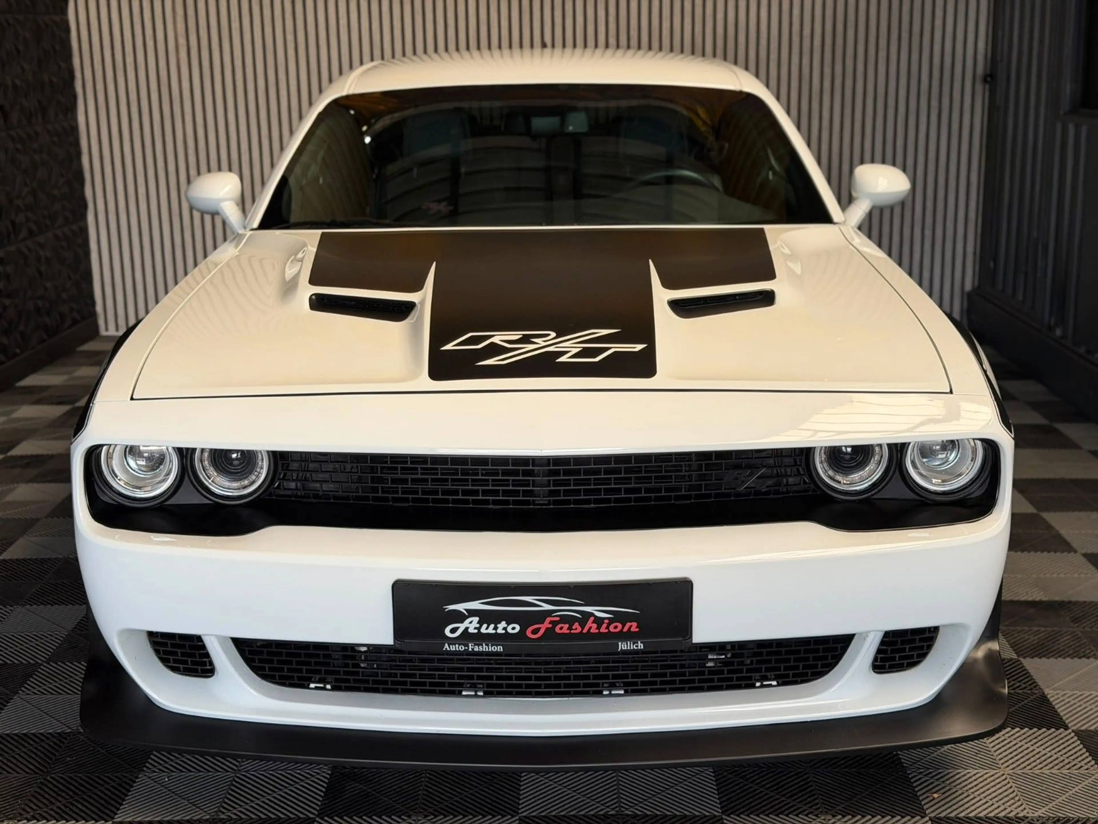 Dodge Challenger V8 5,7 R/T 380PS Widebody TÜV NEU — photo 15