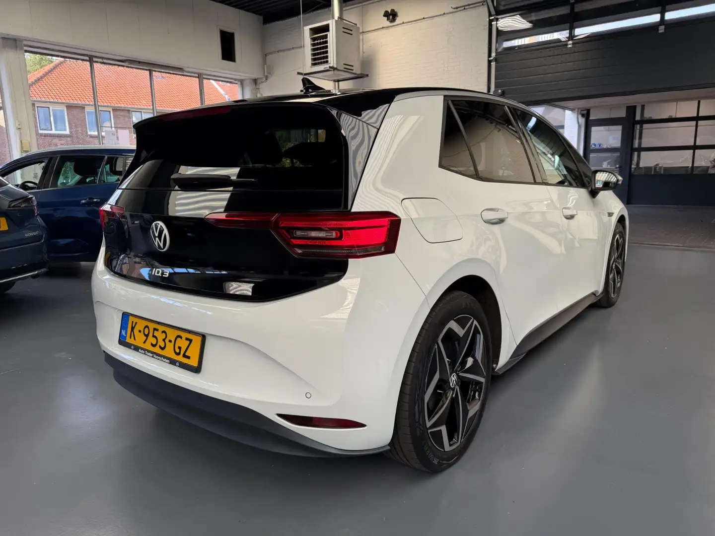 Volkswagen ID.3 First Plus 58 kWh Wit - 2