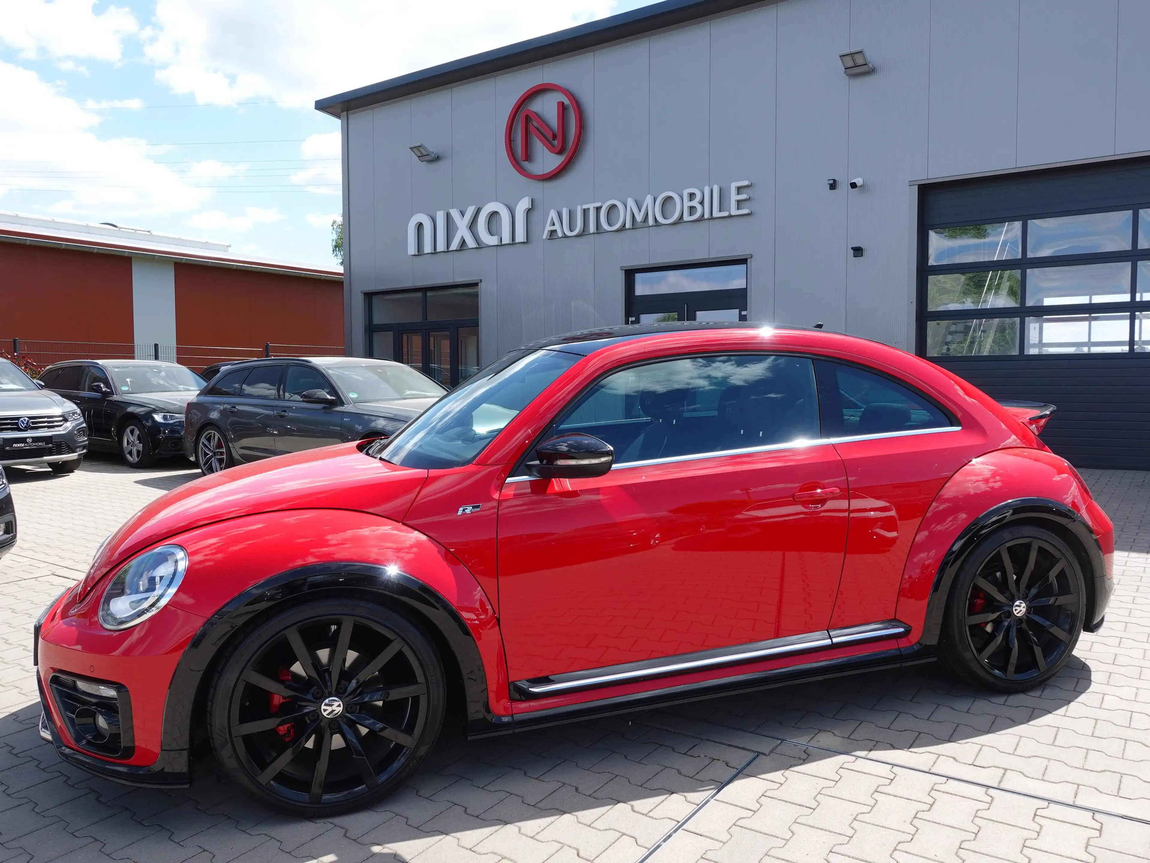 Volkswagen Beetle Beetle 2,0 TSI DSG/20"/R-Line — photo 8