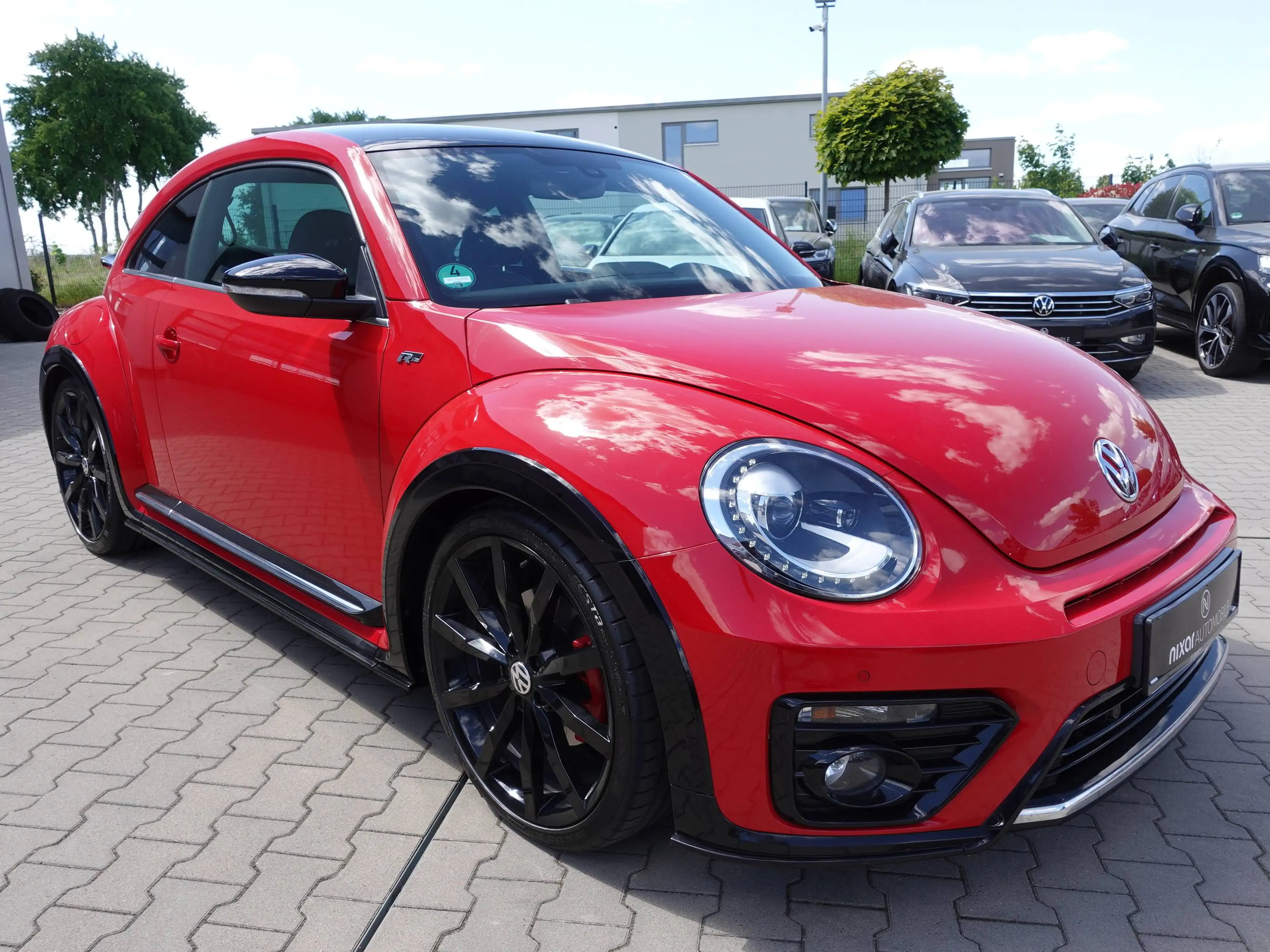 Volkswagen Beetle Beetle 2,0 TSI DSG/20"/R-Line — photo 4