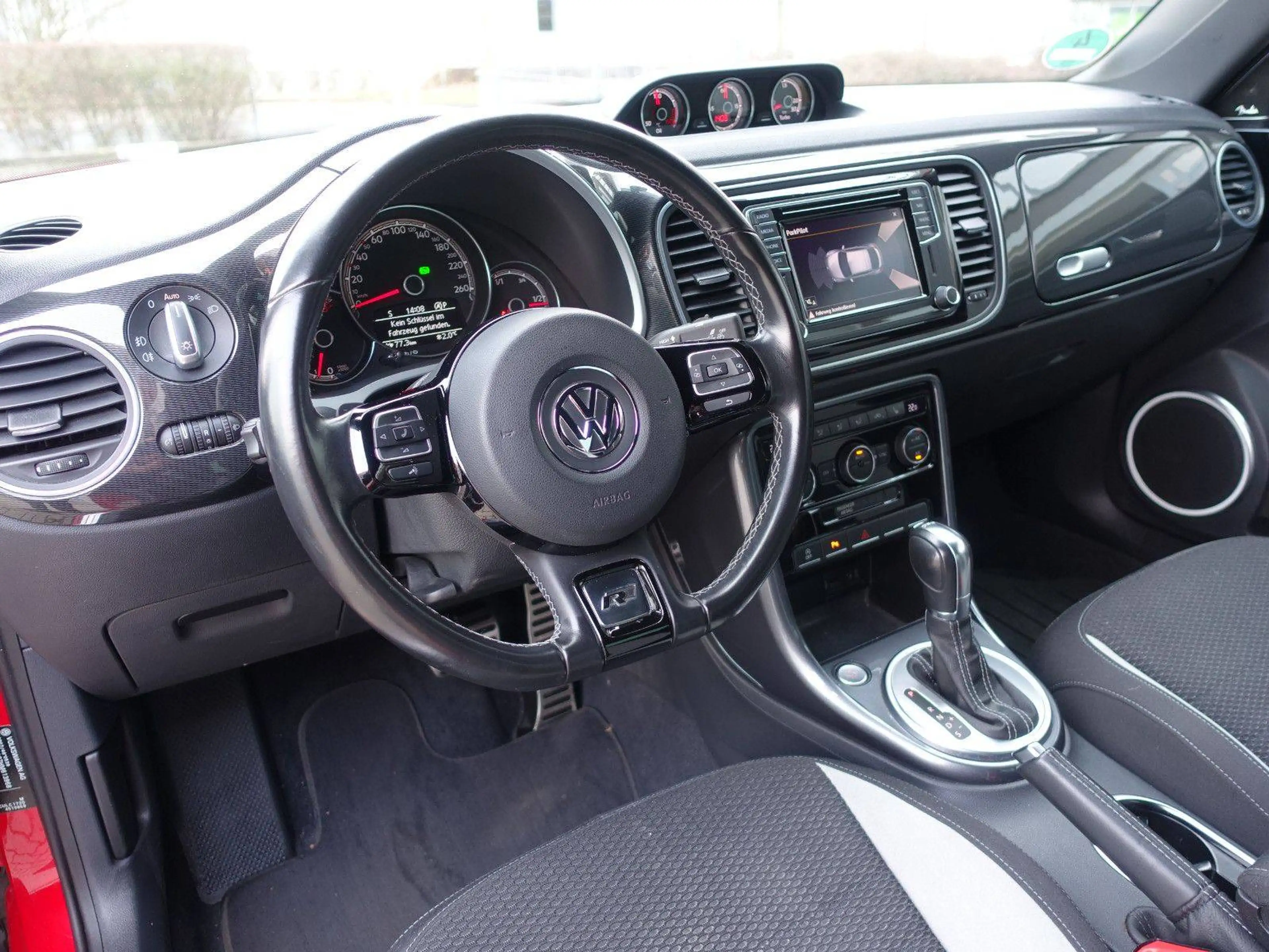 Volkswagen Beetle Beetle 2,0 TSI DSG/20"/R-Line — photo 9