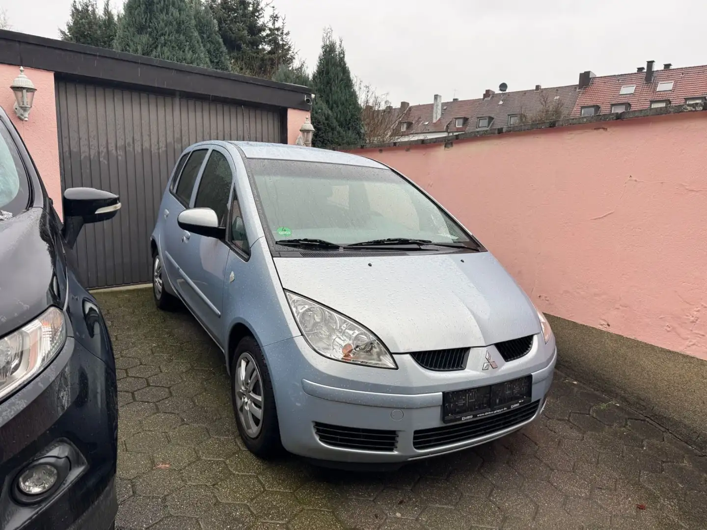 Mitsubishi Colt CZ3 Lim. 5-trg. 1.1 Inform 1 hand tüv neu Grau - 1
