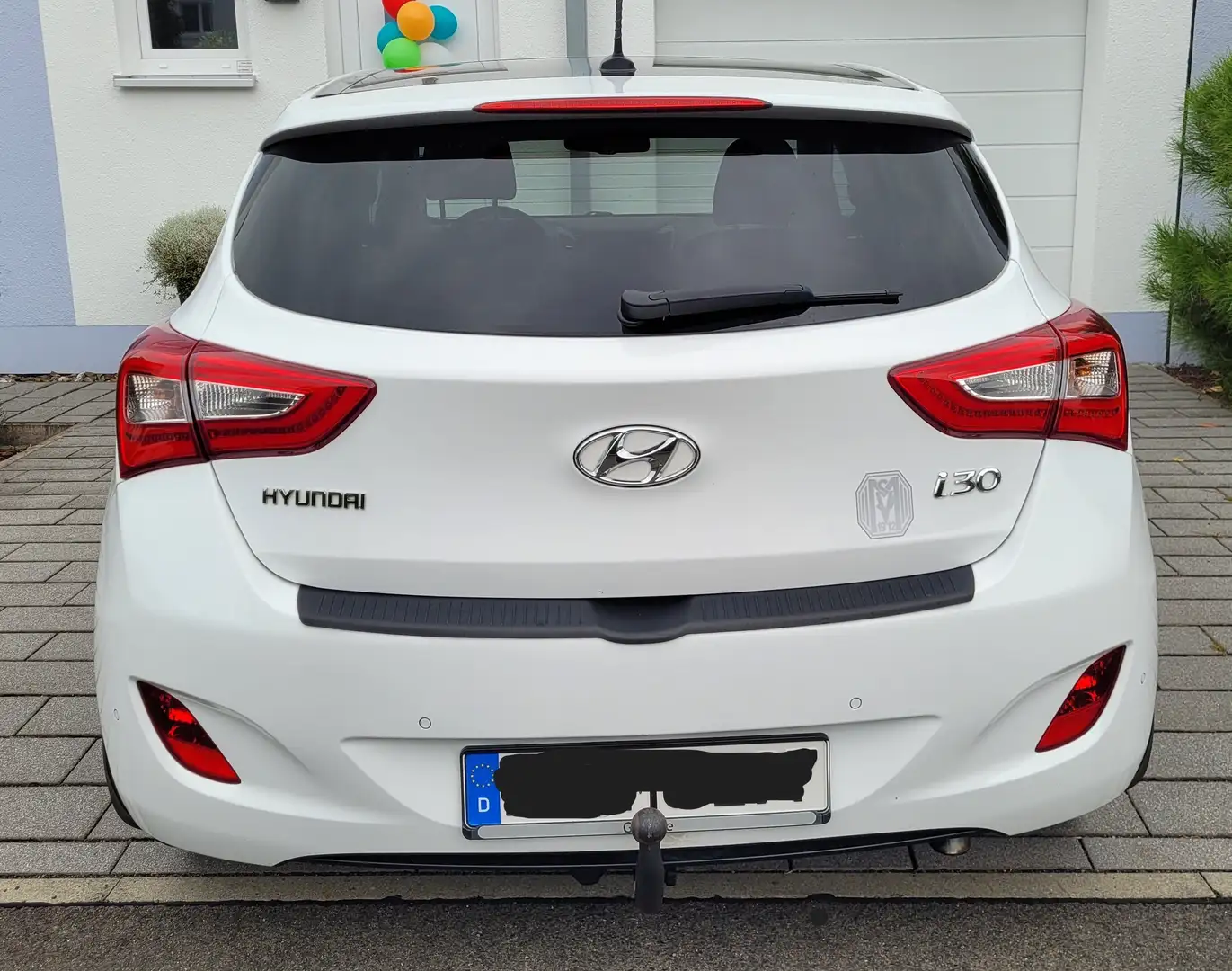 Hyundai i30 i30 blue 1.6 Passion Plus mit Panoramadach Weiß - 2