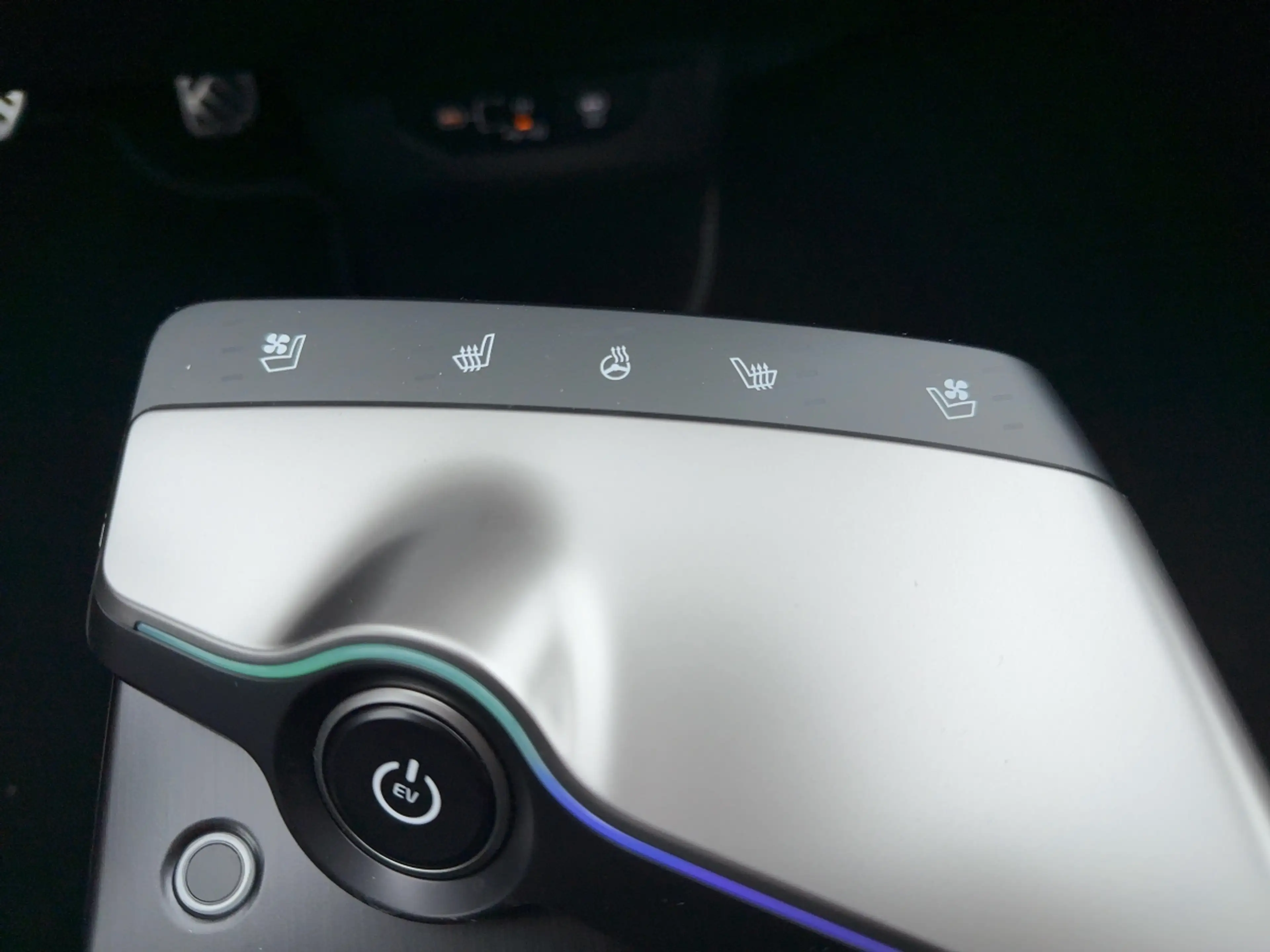 Kia EV6 GT-Line 84kWh RWD Glasdach+LED+360°Kamera — photo 15