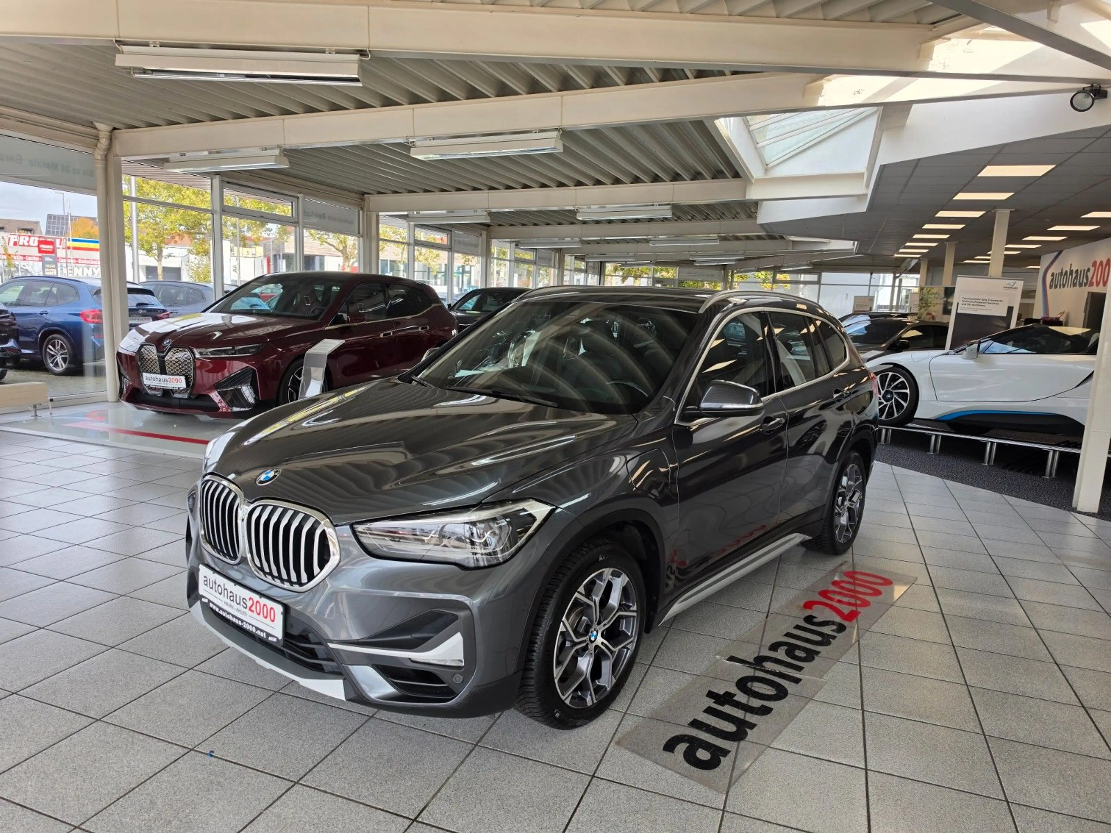 BMW X1 xDrive 25e LED/SHZ/AHK/CAM/PDC — photo 4